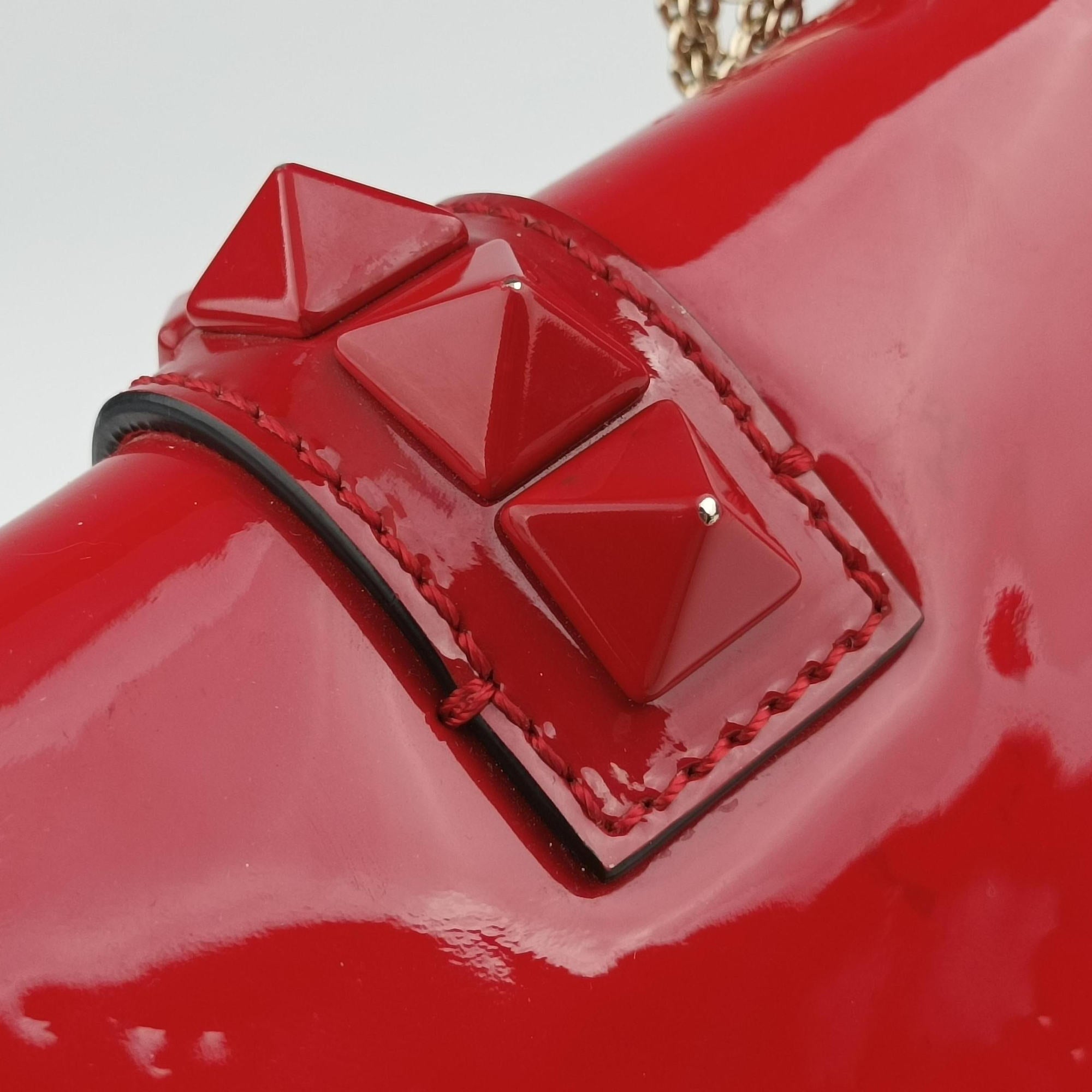 Vintage Valentino Rockstud Glam Lock Red Patent Leather  shoulderbag | stylenewstar