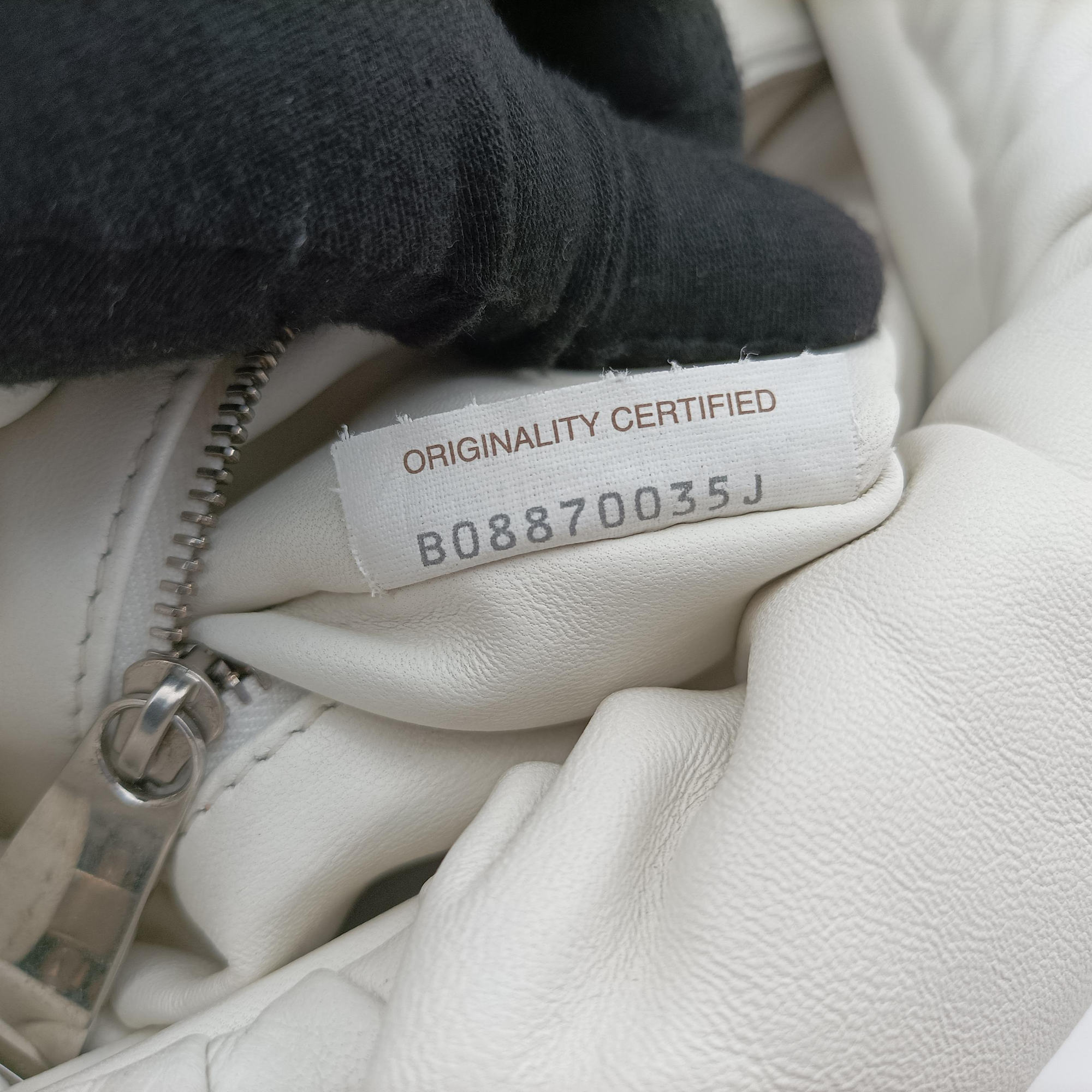 Pre-owned Bottega Veneta The Pouch White lambskin  shoulderbag | stylenewstar