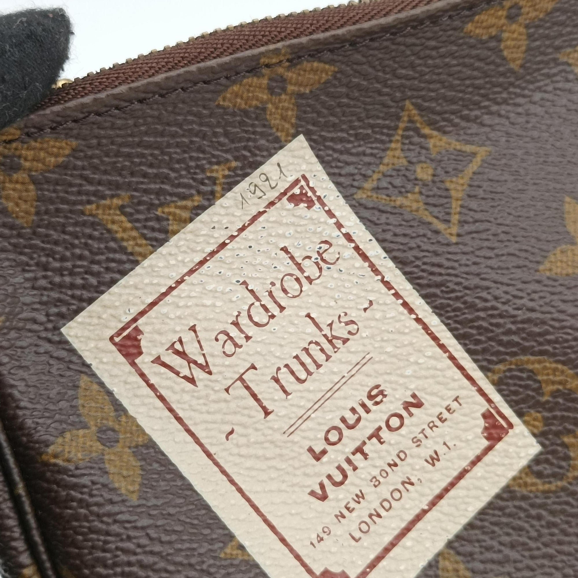 Secondhand Louis Vuitton Mini Pochette Accessoires Brown Monogram Canvas M63798 handbag | stylenewstar