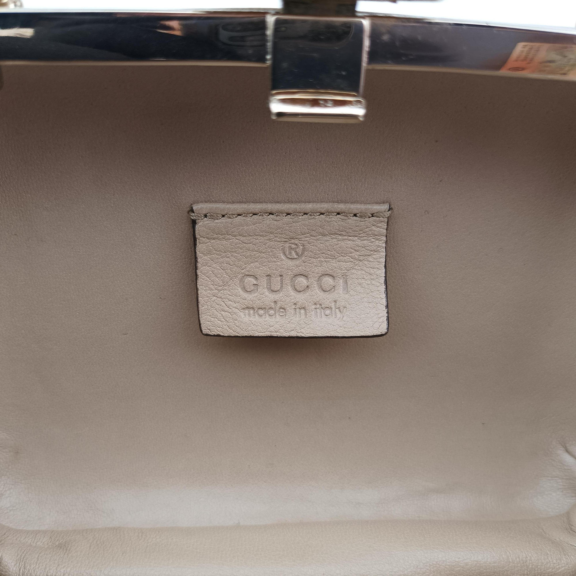 Pre-owned Gucci Broadway Taupe Leather 257075 handbag | stylenewstar