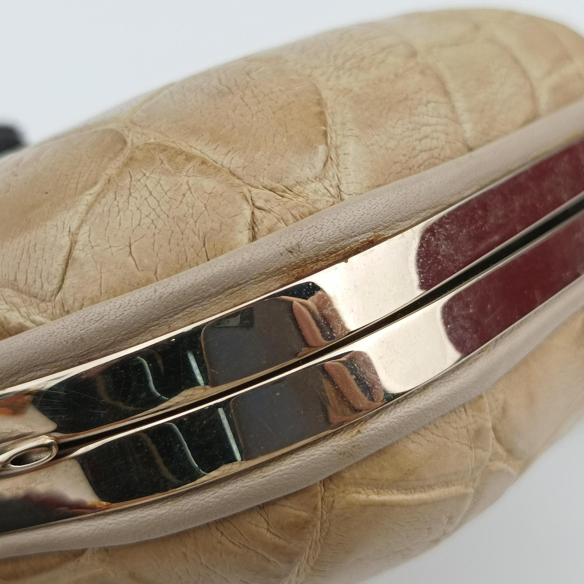 Pre-owned Gucci Broadway Taupe Leather 257075 handbag | stylenewstar