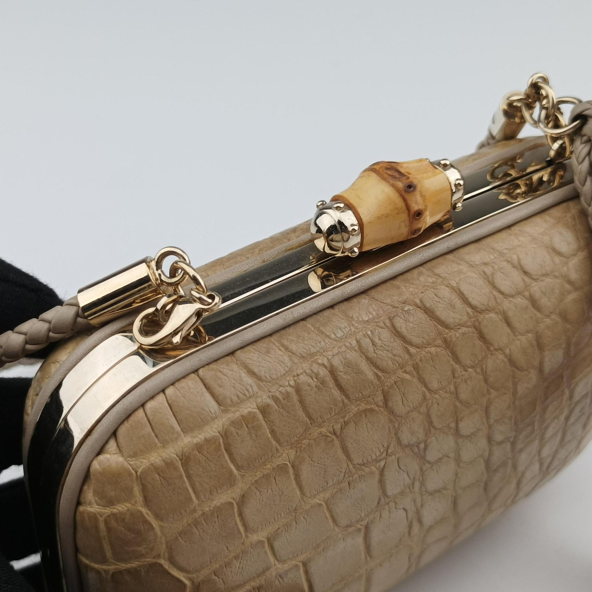 Pre-owned Gucci Broadway Taupe Leather 257075 handbag | stylenewstar