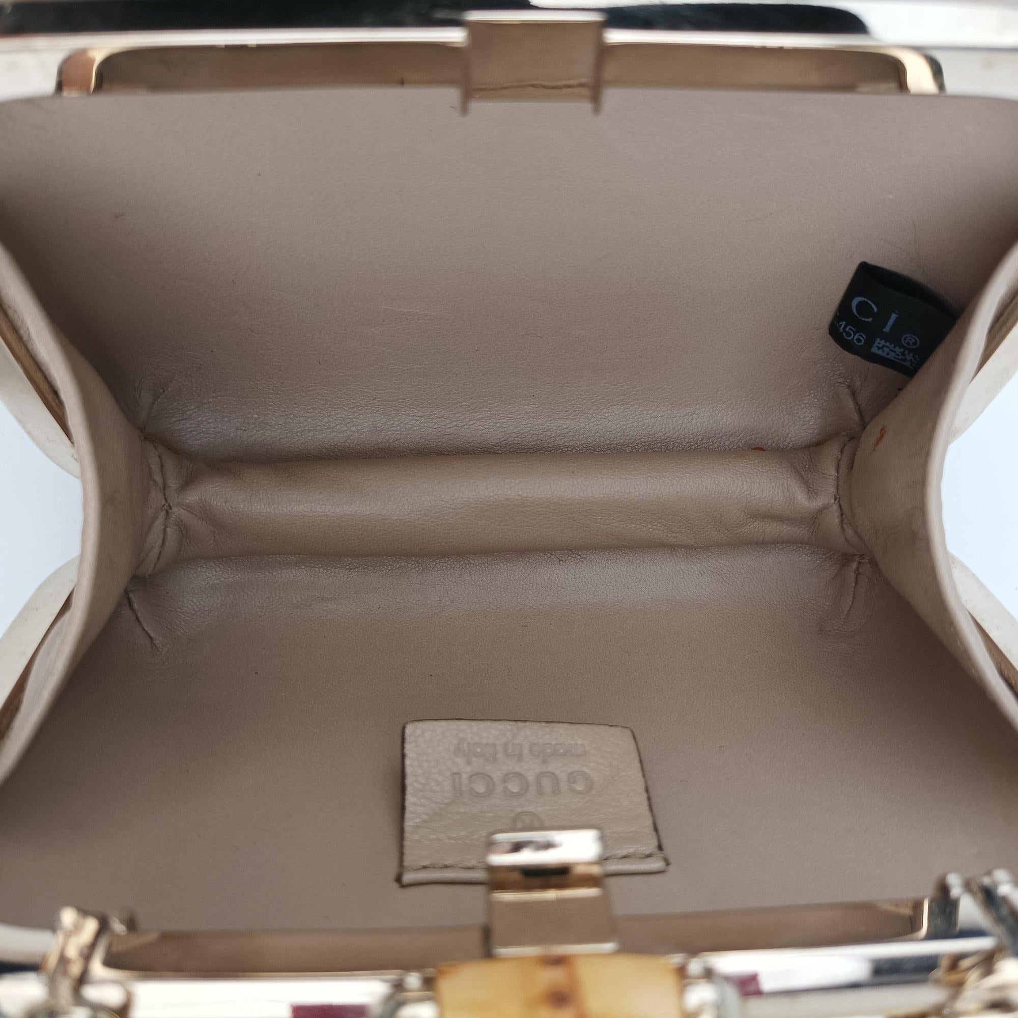Pre-owned Gucci Broadway Taupe Leather 257075 handbag | stylenewstar