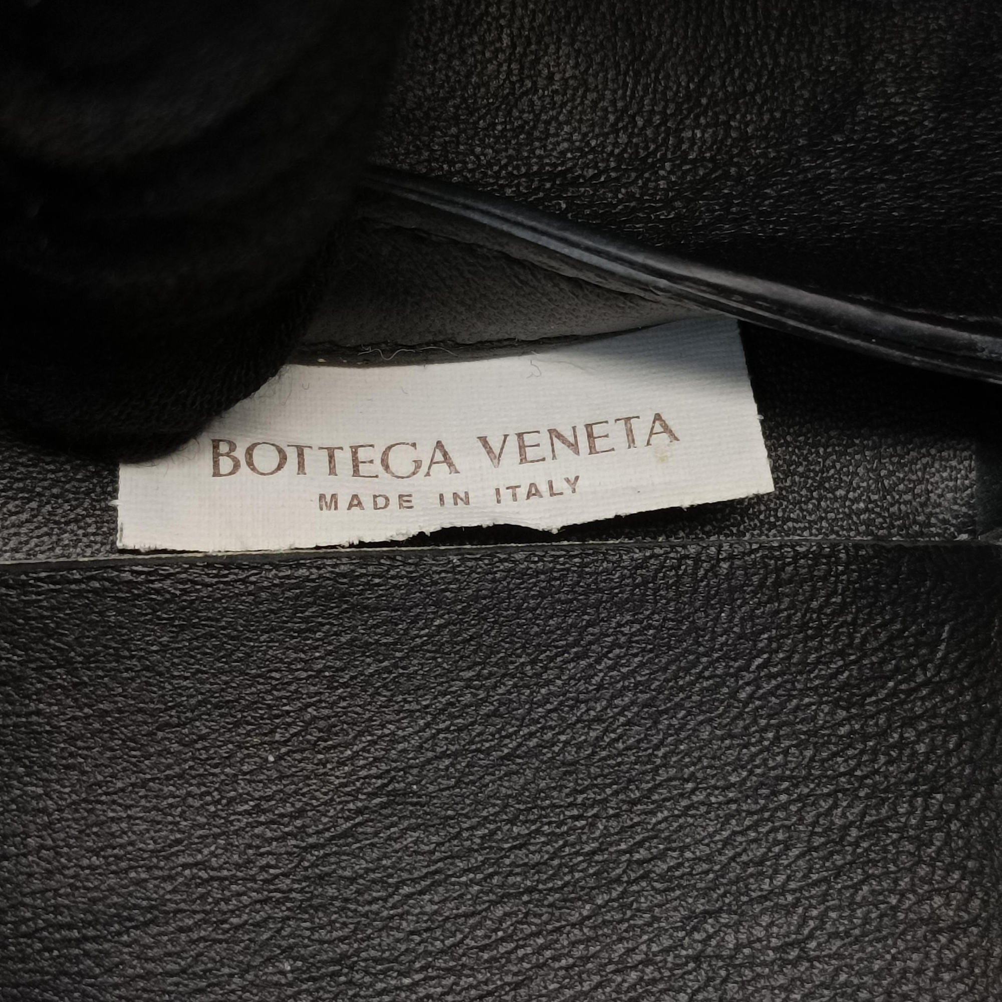 Pre-owned Bottega Veneta The Arcotote White lambskin  handbag | stylenewstar