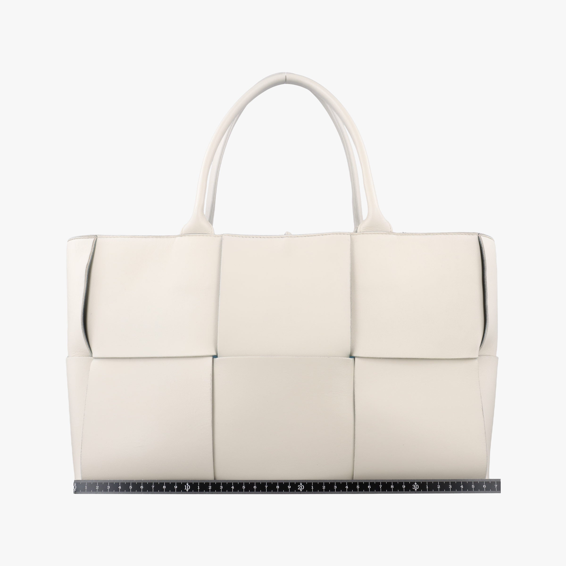 Pre-owned Bottega Veneta The Arcotote White lambskin  handbag | stylenewstar