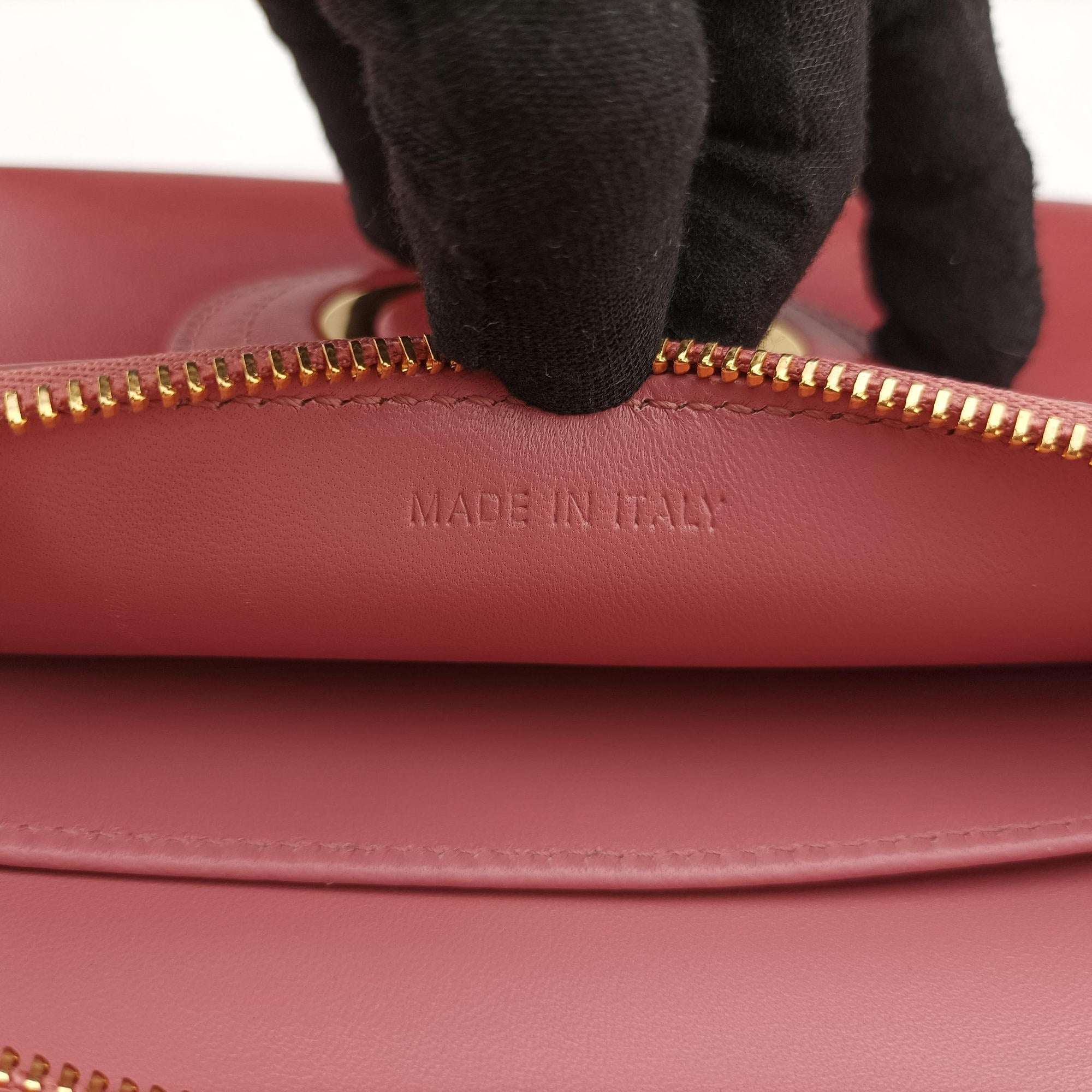 Pre-owned Christian Dior Diordouble Pink Leather  shoulderbag | stylenewstar