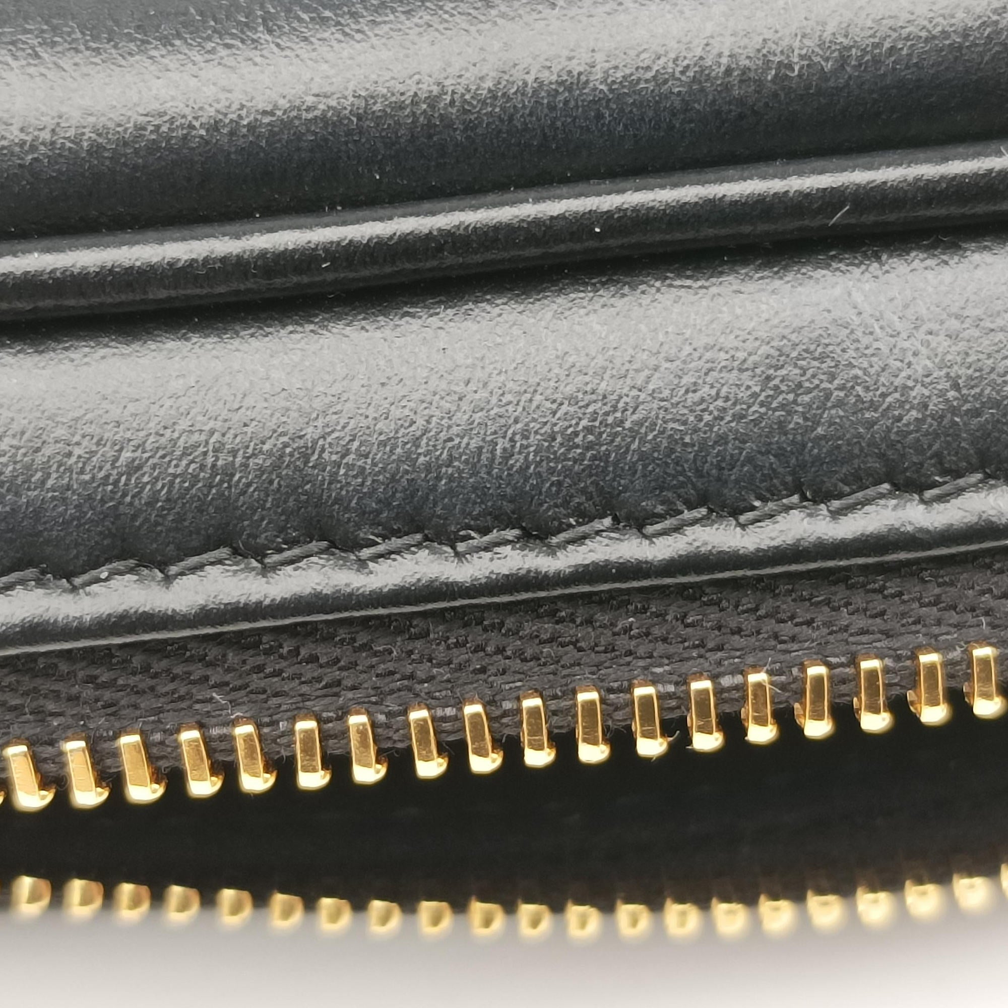 Pre-owned Miu Miu logo Black leather  bum bag/waist bag | stylenewstar