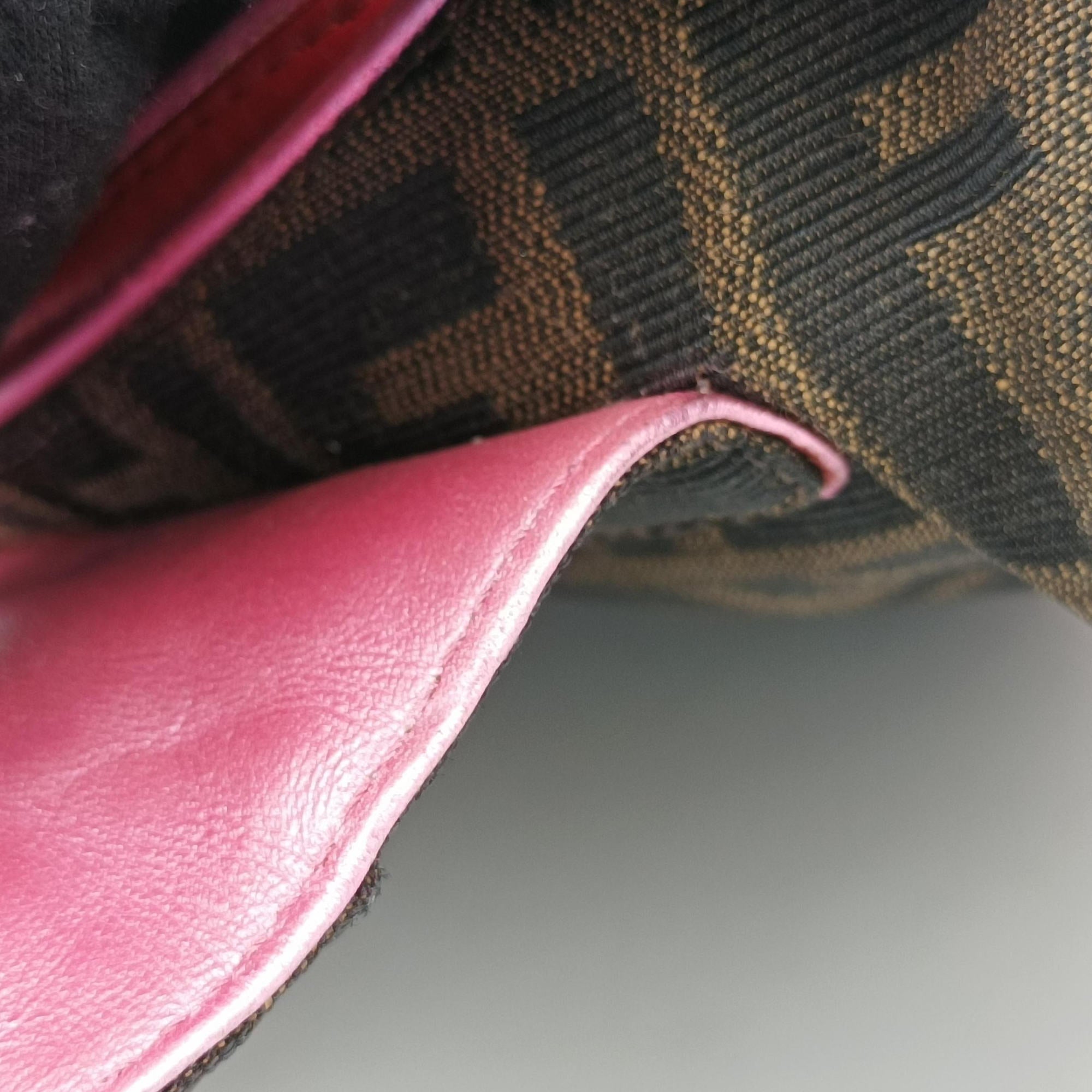 Vintage Fendi Zucca Vanity Mirror Brown × Red Jacquard × Leather 8BN133 shoulderbag | stylenewstar