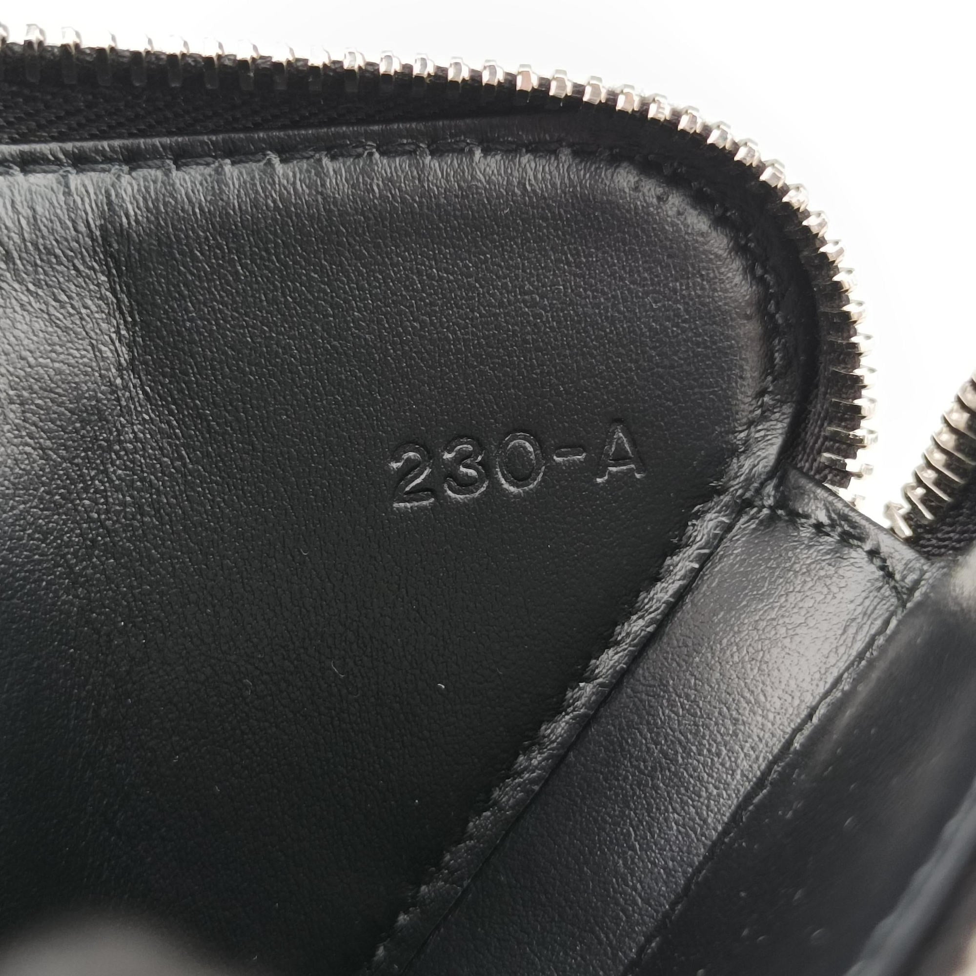 Pre-owned Prada Triangle Chain Pouch Black Leather  shoulderbag | stylenewstar