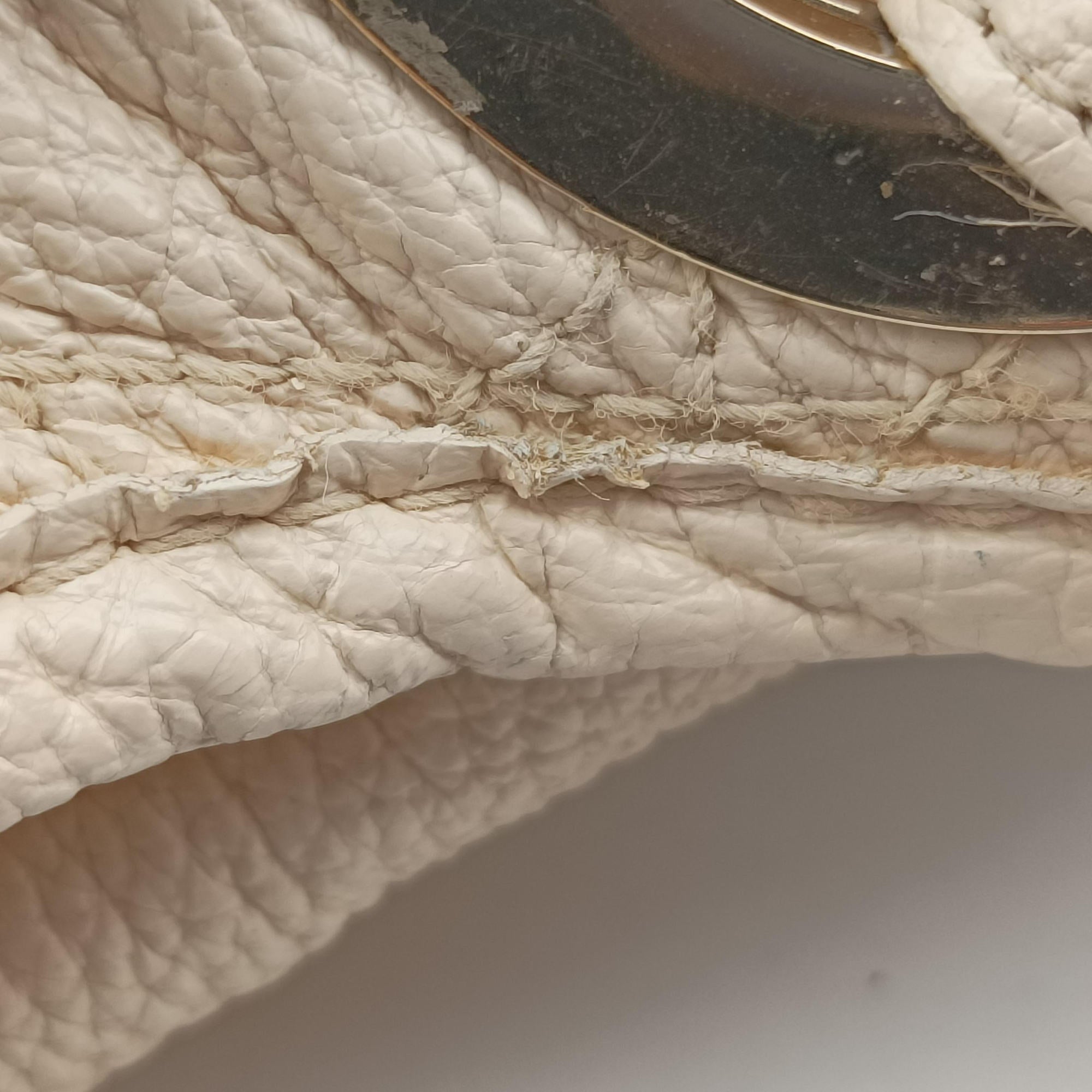 Pre-owned Christian Dior Cannage Bee Beige Leather  handbag | stylenewstar