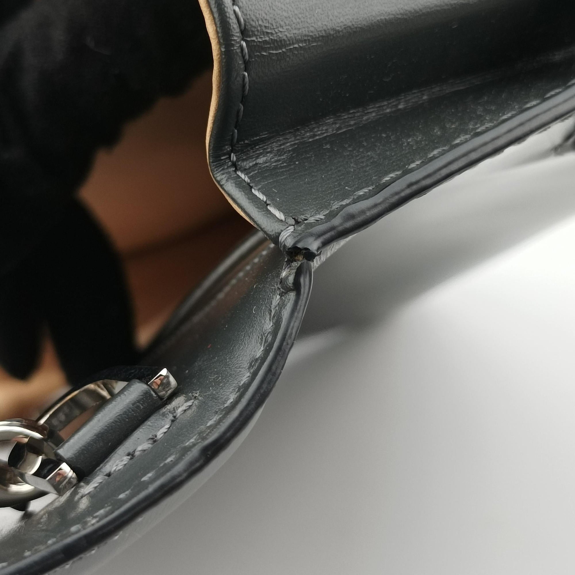 Pre-owned Delvaux Delvaux Tempete Pochette gray Leather  shoulderbag | stylenewstar