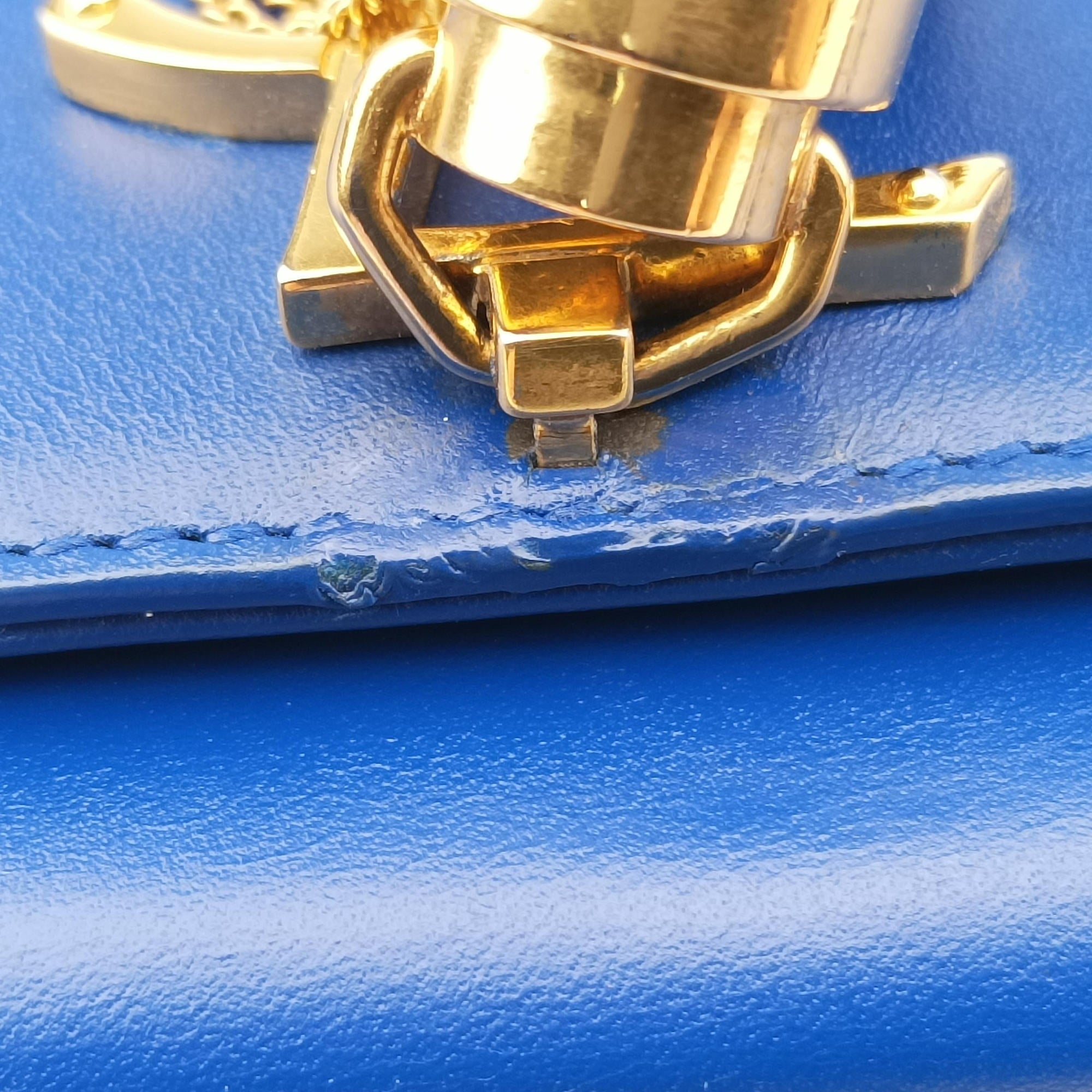 Pre-owned Yves Saint Laurent KATE Blue Leather 354119 shoulderbag | stylenewstar