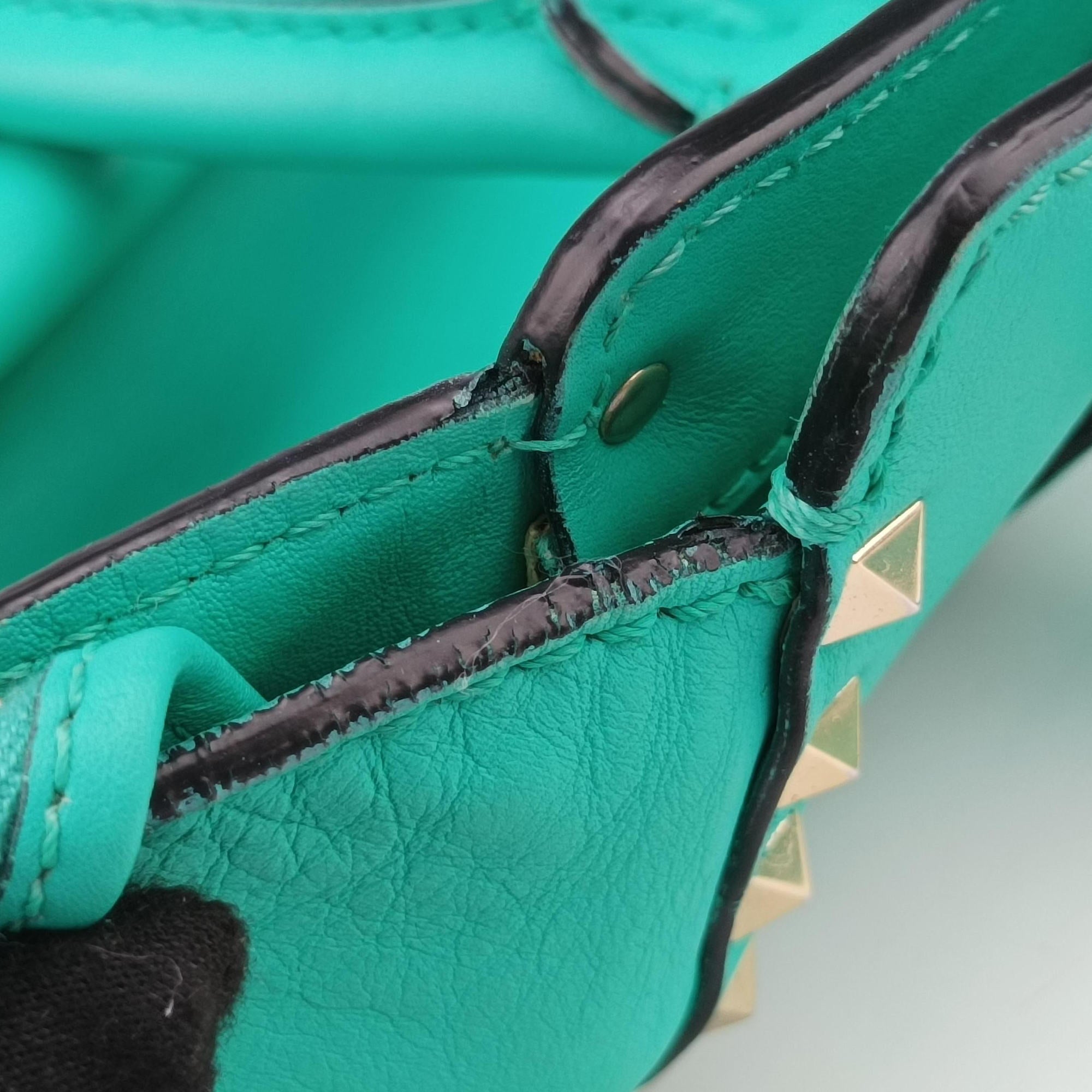 Secondhand Valentino Rockstud Blue leather  shoulderbag | stylenewstar