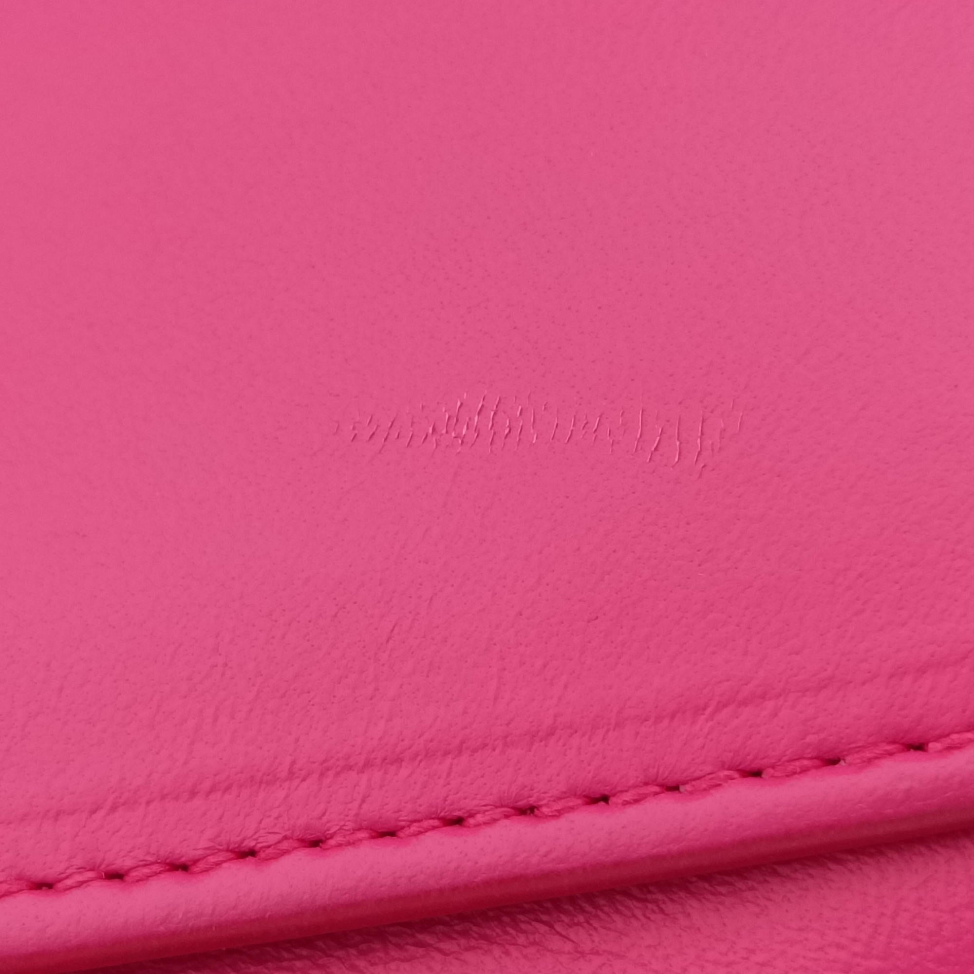 Secondhand VERSACE La Medusa Rose Leather  shoulderbag | stylenewstar
