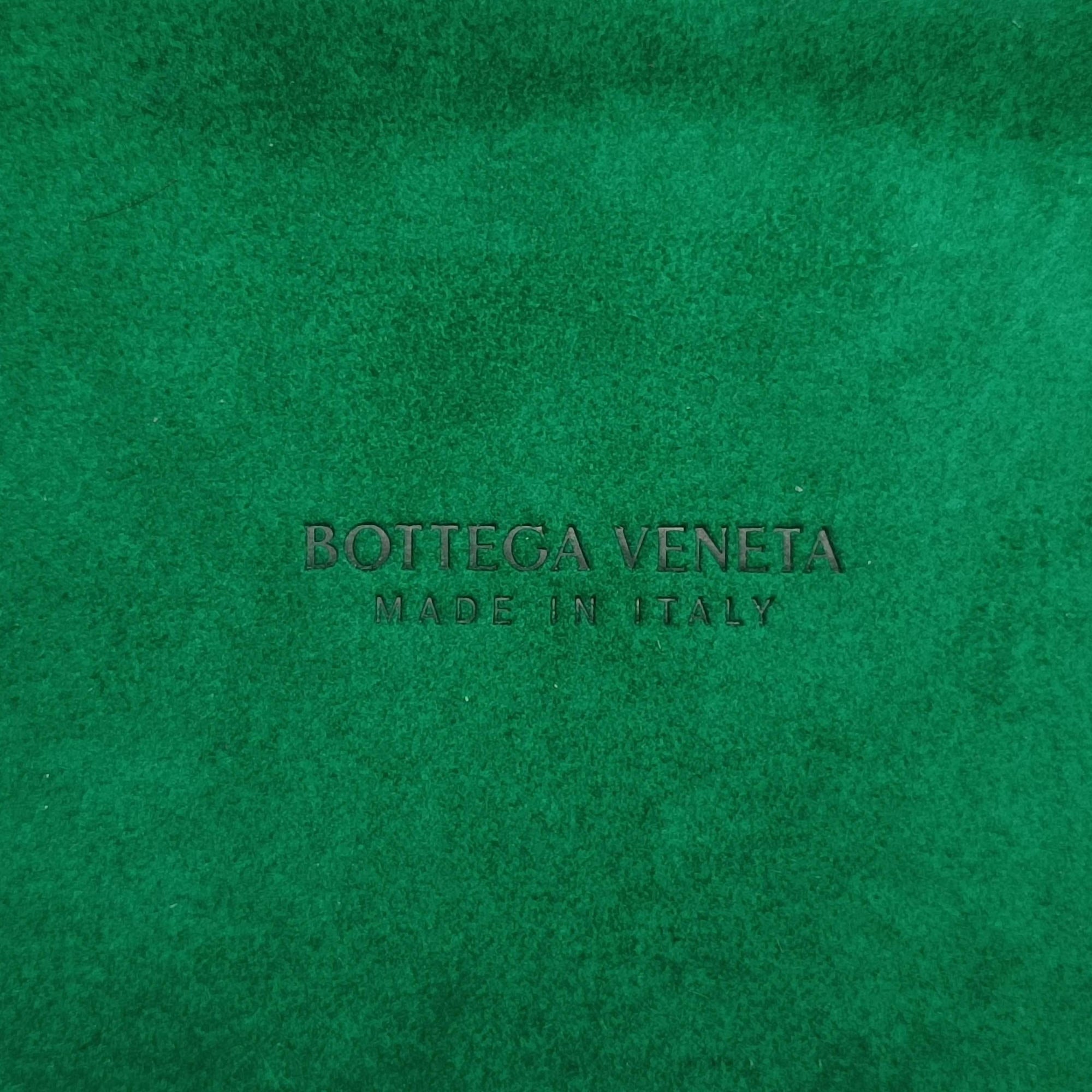 Secondhand Bottega Veneta THE ARCO Tote Medium Green lambskin  handbag | stylenewstar