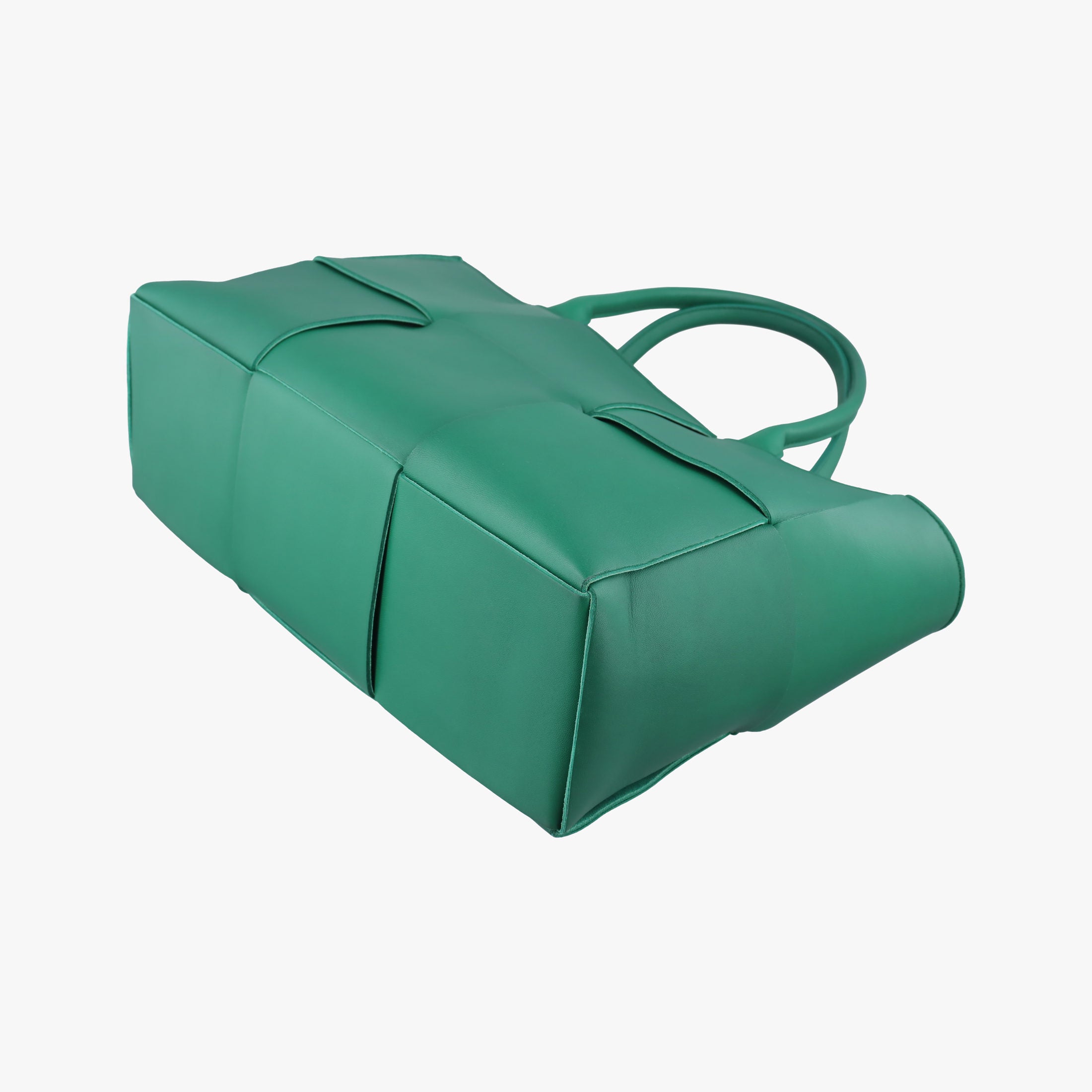 Secondhand Bottega Veneta THE ARCO Tote Medium Green lambskin  handbag | stylenewstar
