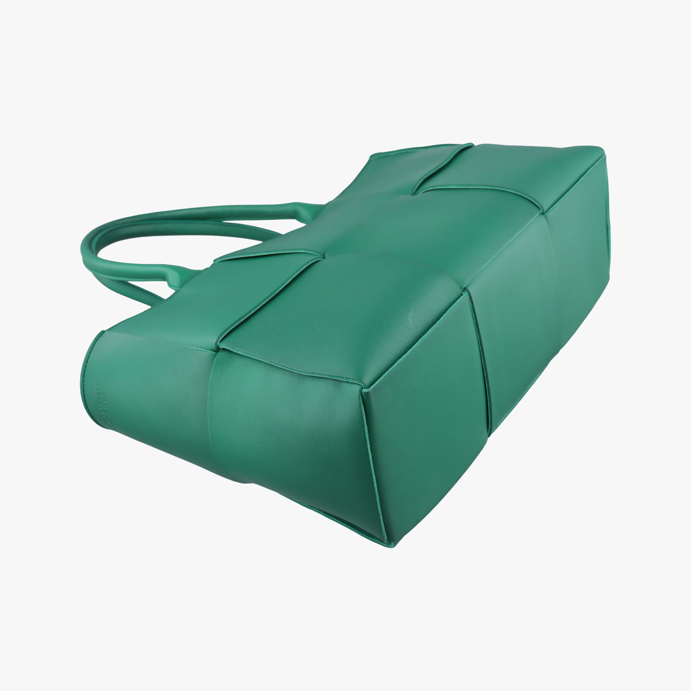 Secondhand Bottega Veneta THE ARCO Tote Medium Green lambskin  handbag | stylenewstar