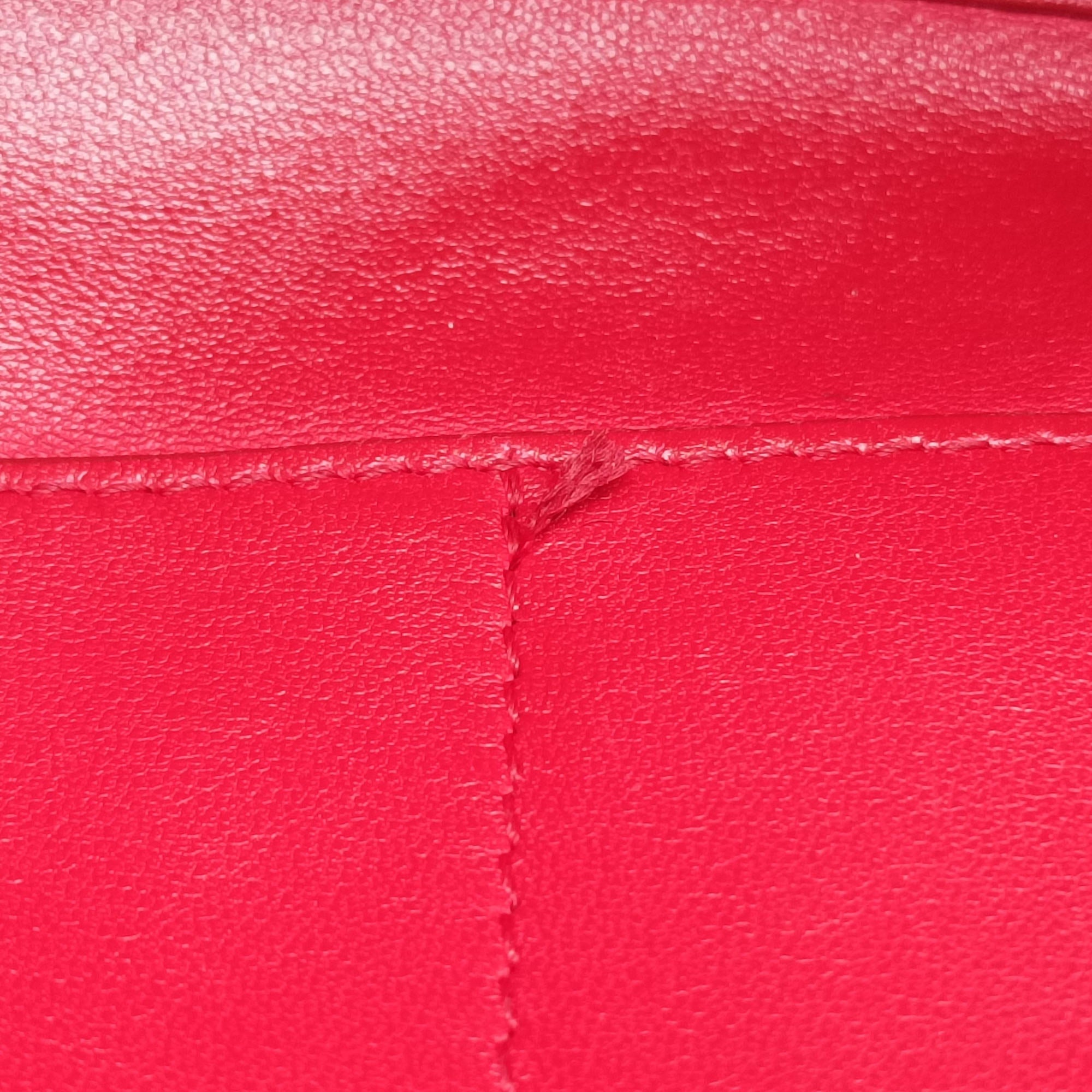 Pre-owned Valentino Rockstud Red Multi Calfskin  shoulderbag | stylenewstar
