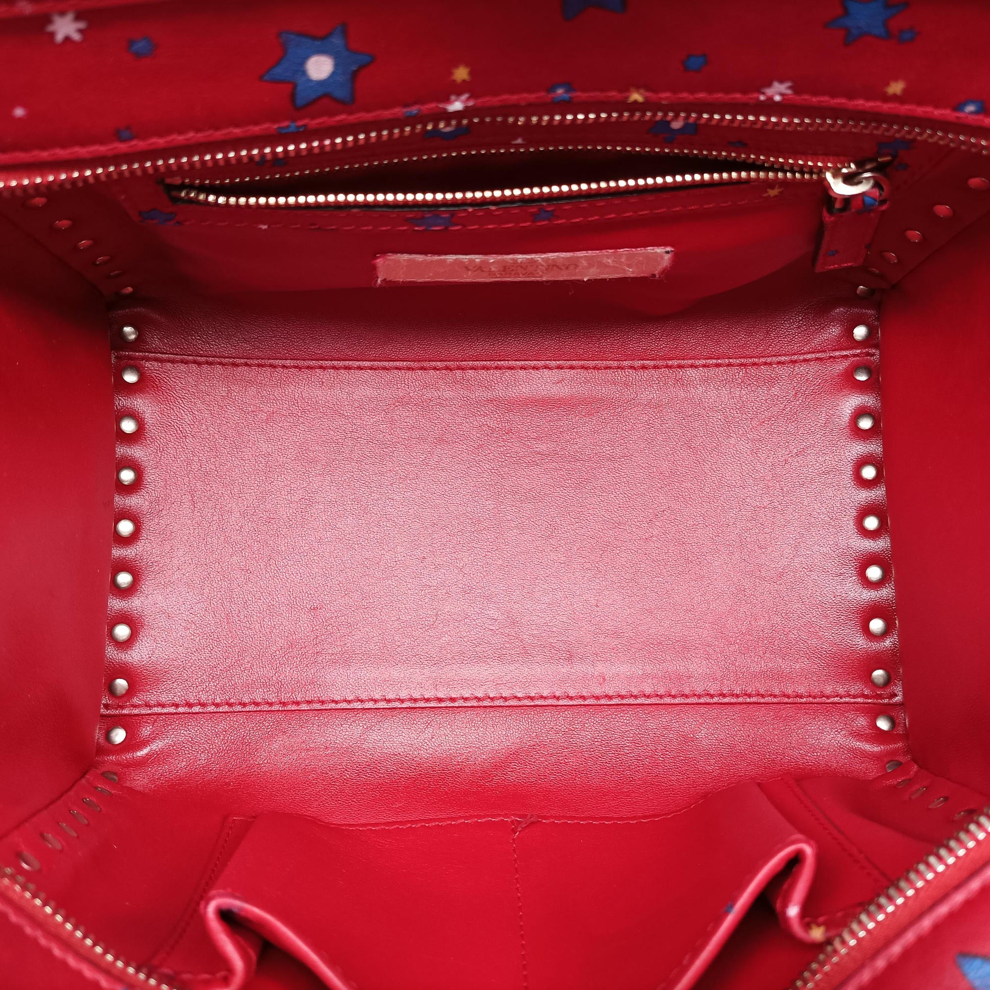 Pre-owned Valentino Rockstud Red Multi Calfskin  shoulderbag | stylenewstar