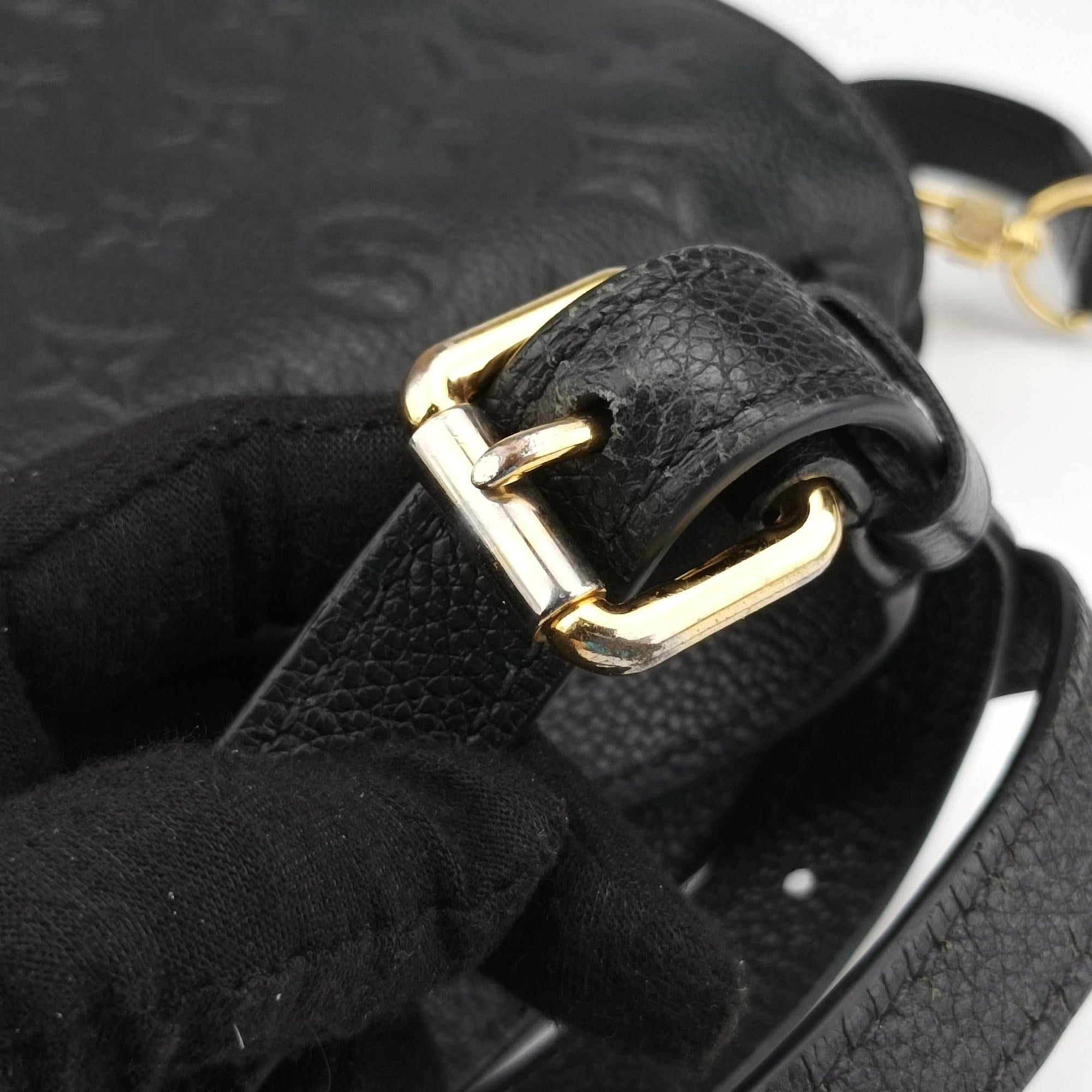 Pre-owned Louis Vuitton Pochette Metis MM Black Monogram Empreinte M41487 shoulderbag | stylenewstar