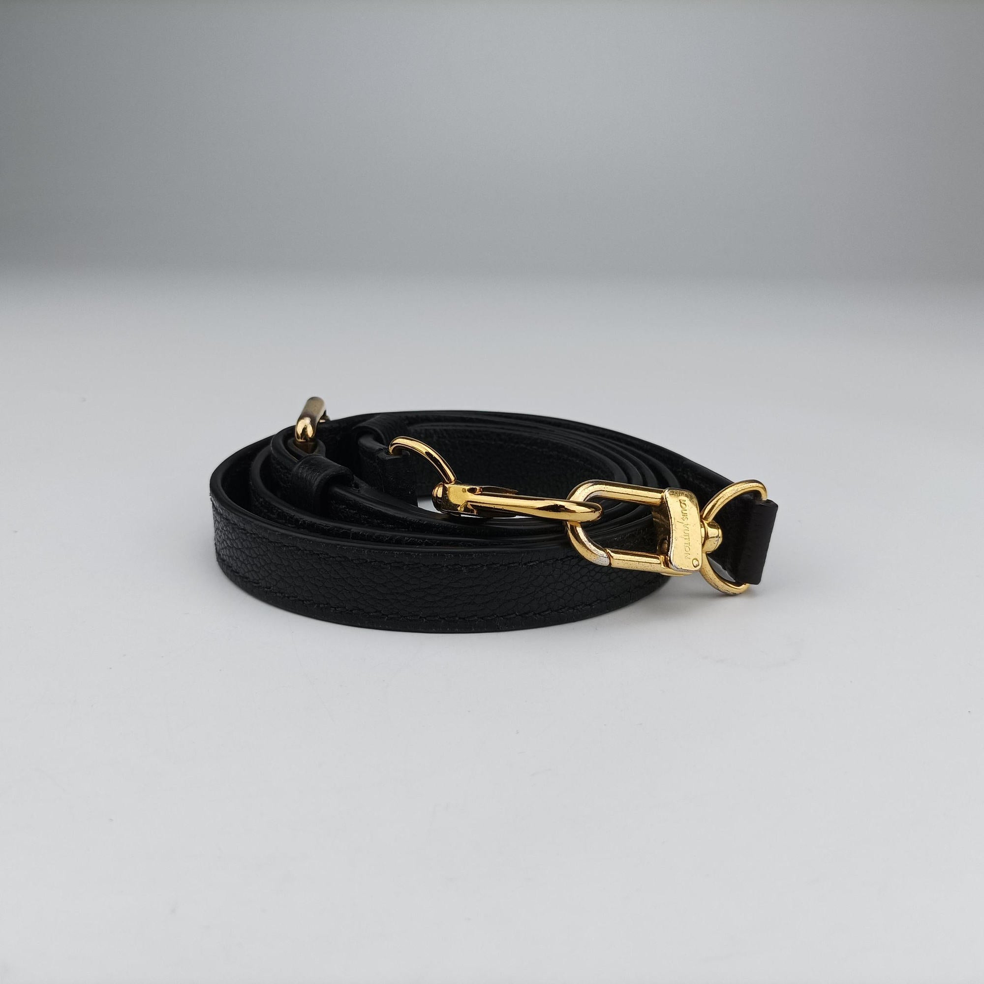 Pre-owned Louis Vuitton Pochette Metis MM Black Monogram Empreinte M41487 shoulderbag | stylenewstar
