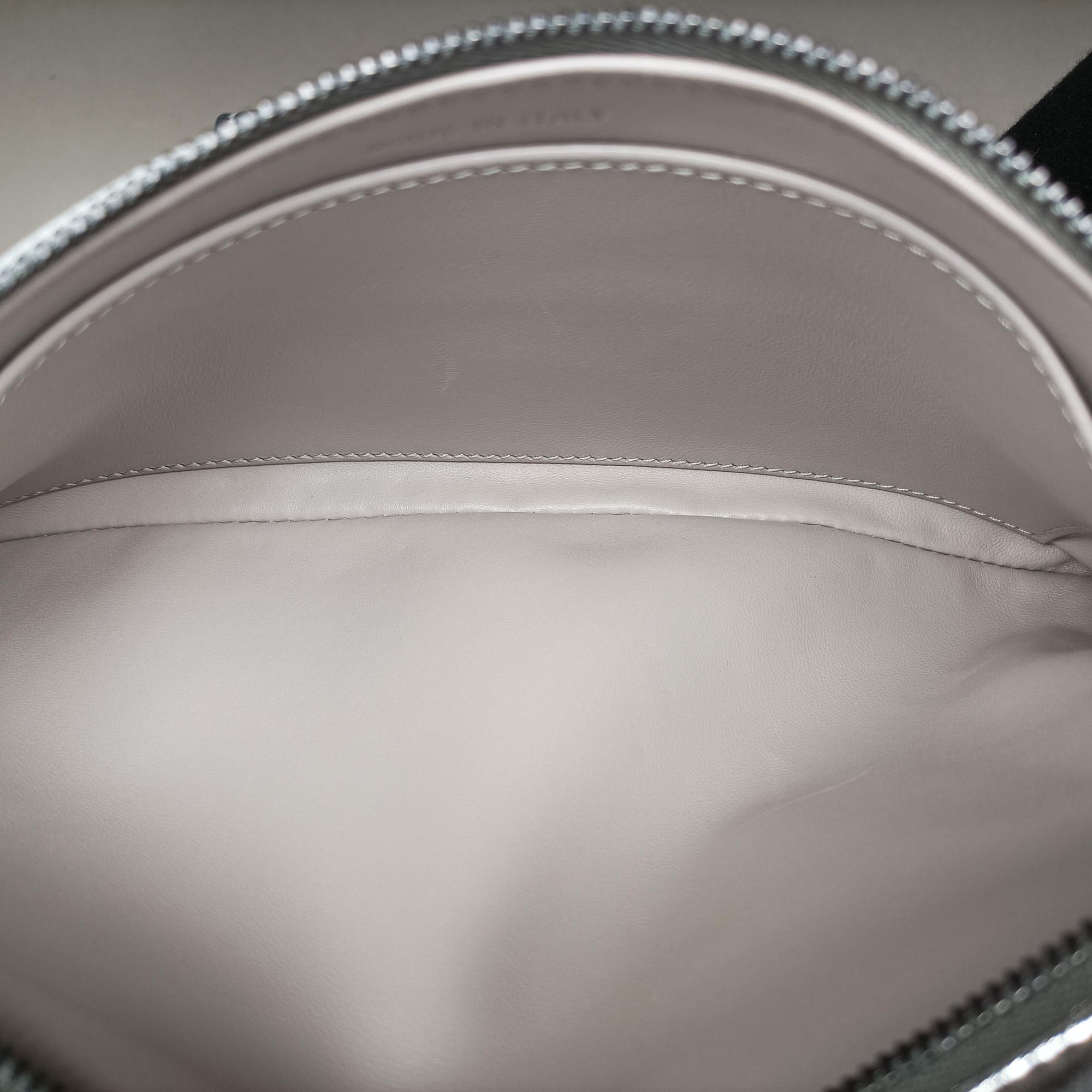 Secondhand Christian Dior Dior double Medium Silver Leather  shoulderbag | stylenewstar