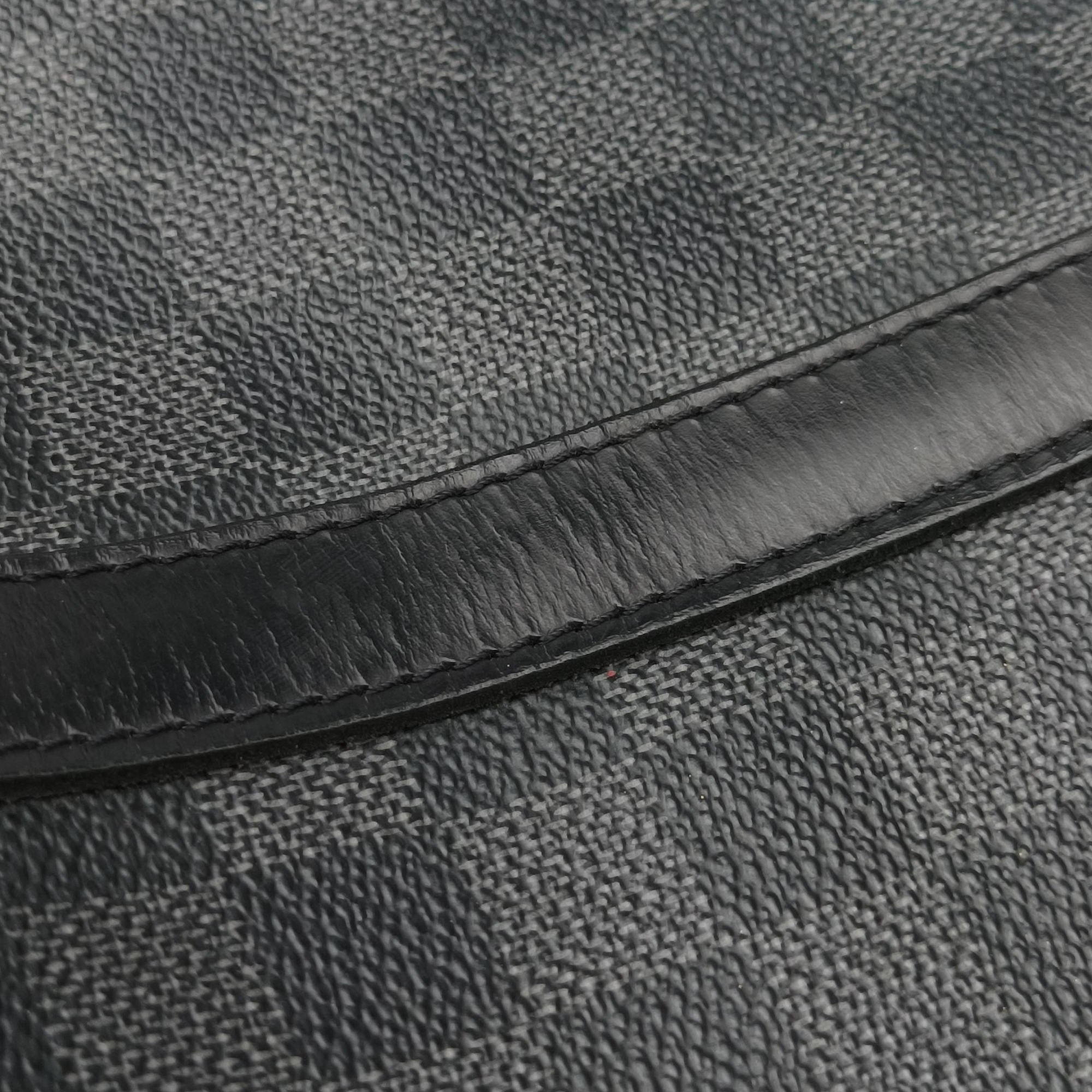 Pre-owned Louis Vuitton TADAO Noir Damier Graphite N51192 shoulderbag | stylenewstar