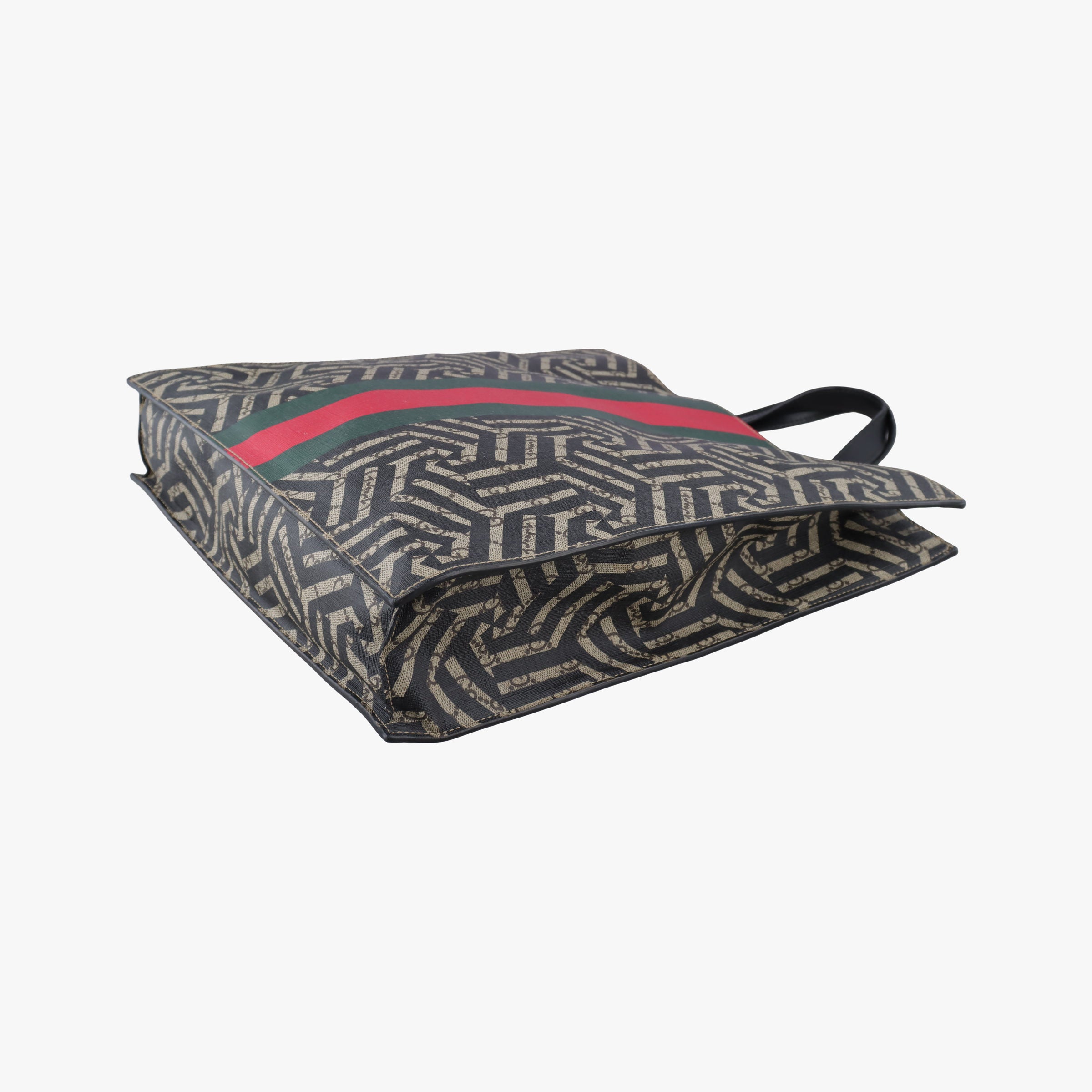 Pre-owned Gucci GG Supreme Bee Multicolour PVC coated canvas 450950 shoulderbag | stylenewstar