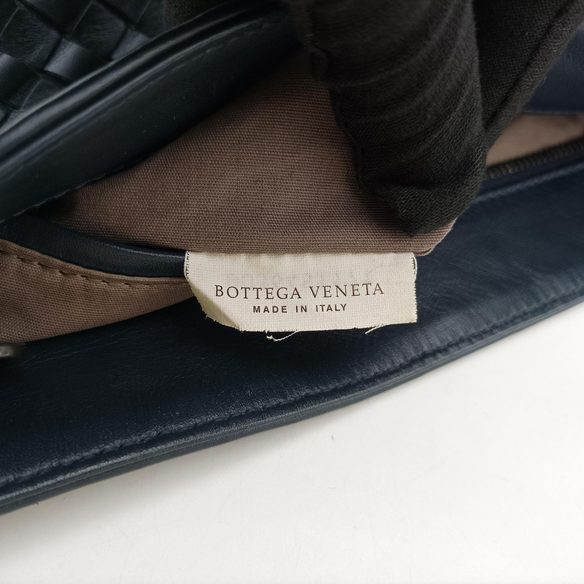 Pre-owned Bottega Veneta Intrecciato Navy lambskin  shoulderbag | stylenewstar