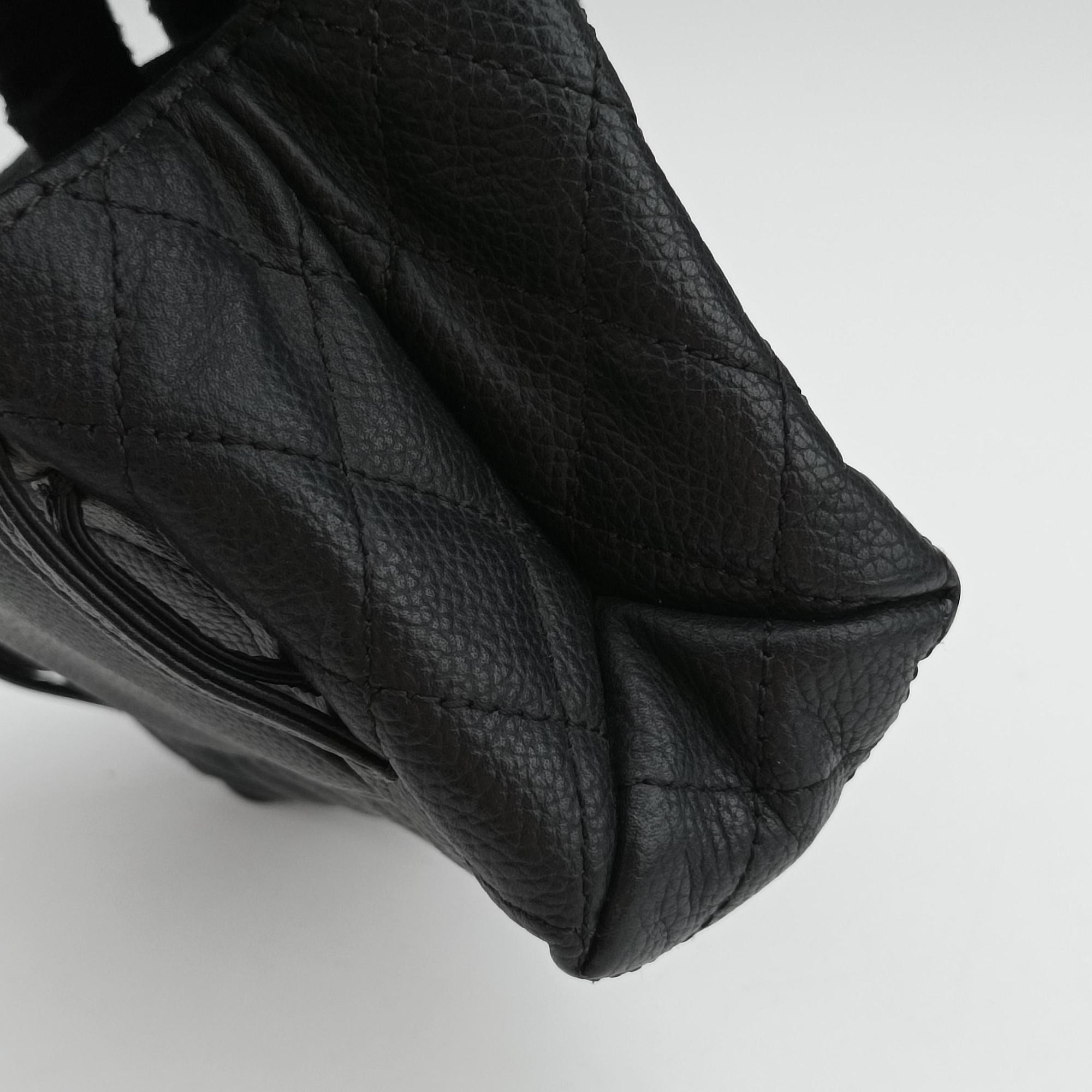 Pre-owned Chanel Matelasse 2.55 Black pebbled U48753 bum bag/waist bag | stylenewstar