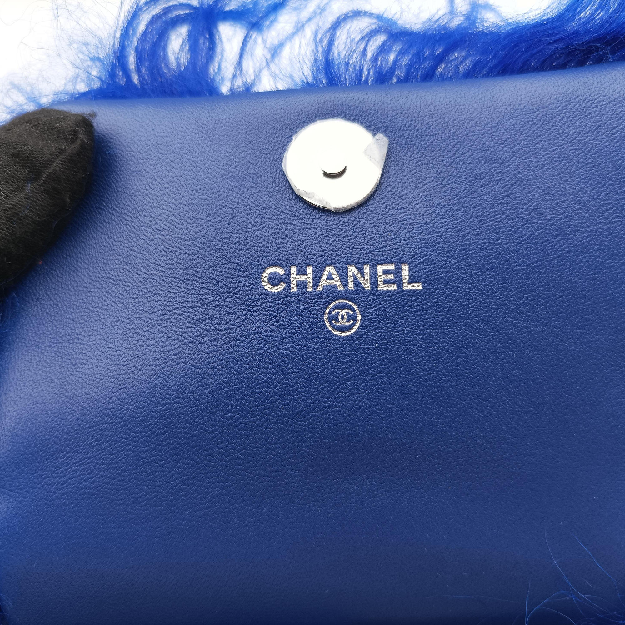 Secondhand Chanel Shearling CC Hook Card Holder Blue wool AP2397 handbag | stylenewstar