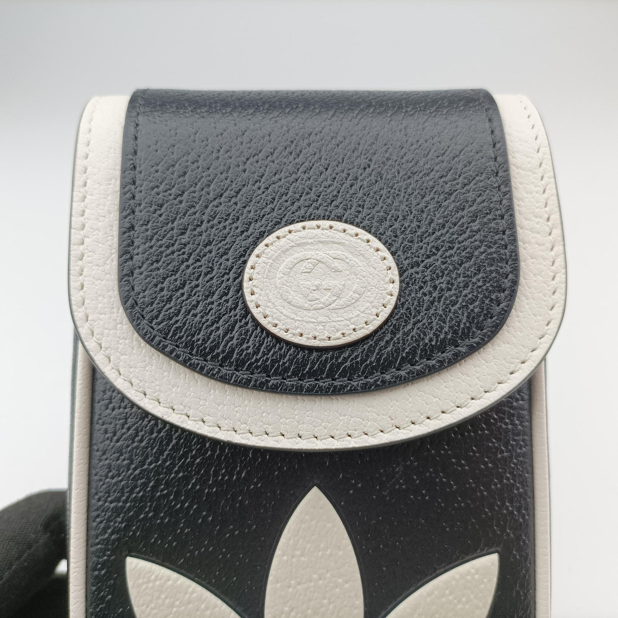 Pre-owned Gucci Gucci ×adidas Mini Black Leather 721794 shoulderbag | stylenewstar