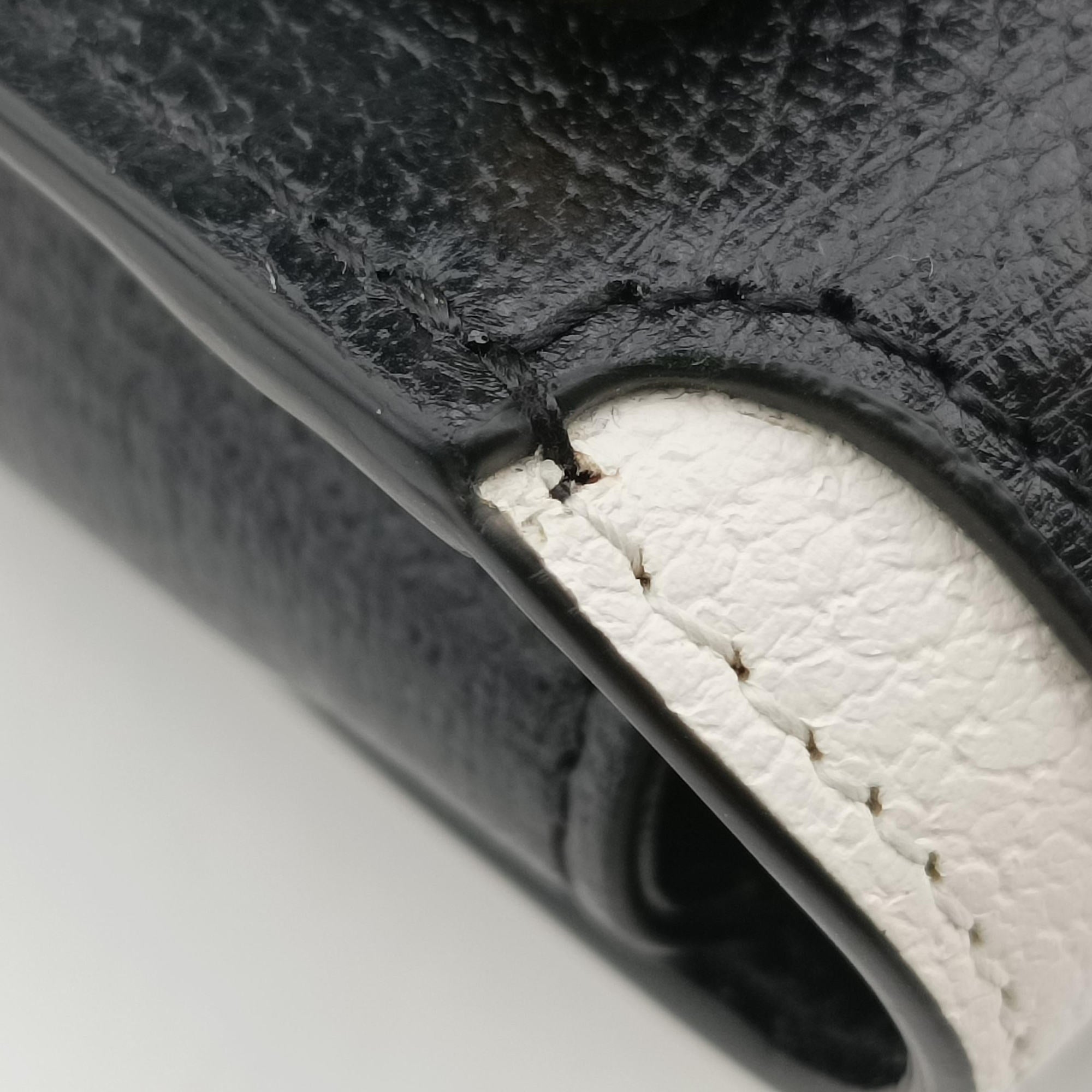 Pre-owned Gucci Gucci ×adidas Mini Black Leather 721794 shoulderbag | stylenewstar
