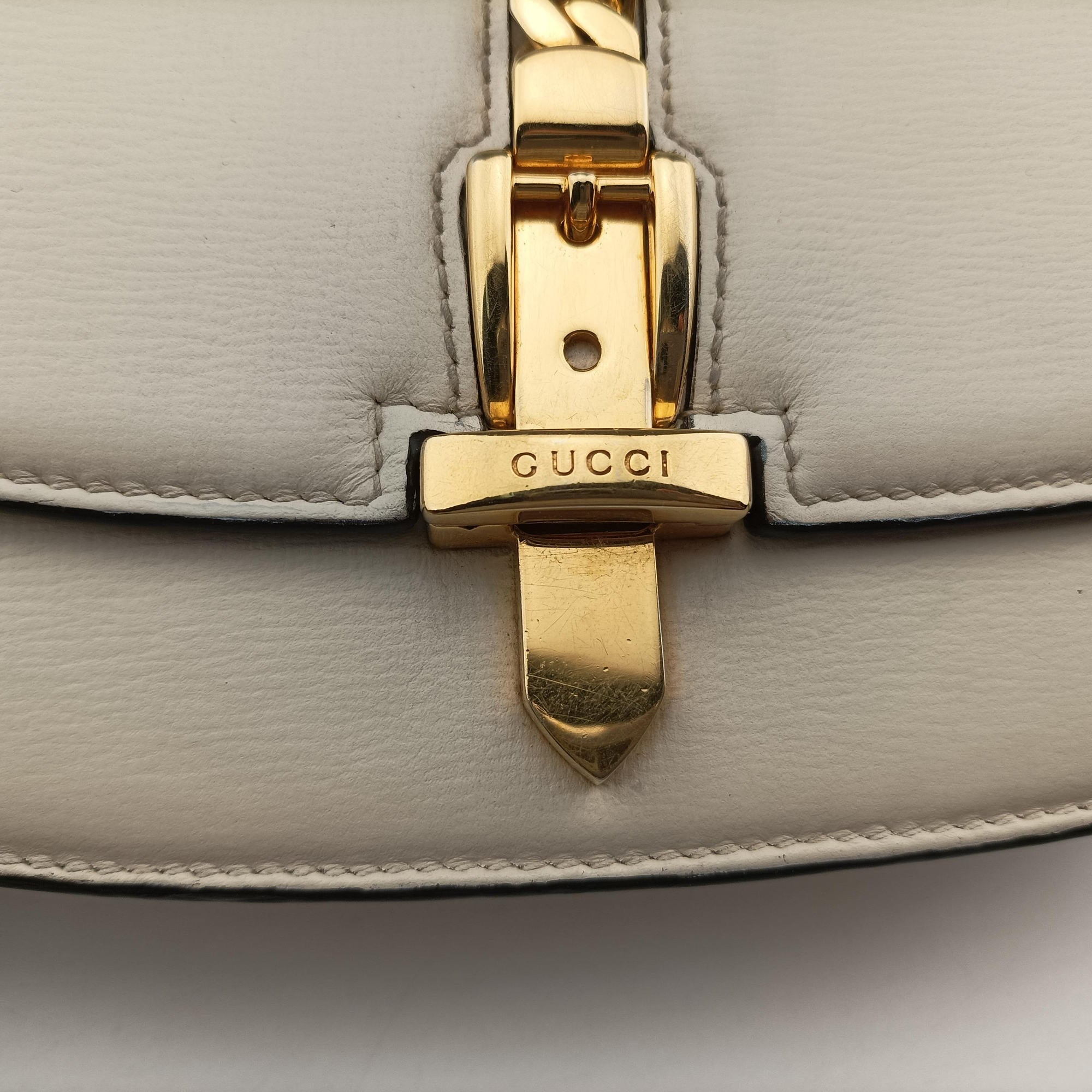 Secondhand Gucci Sylvie 1969 Mini White Leather 615965 shoulderbag | stylenewstar