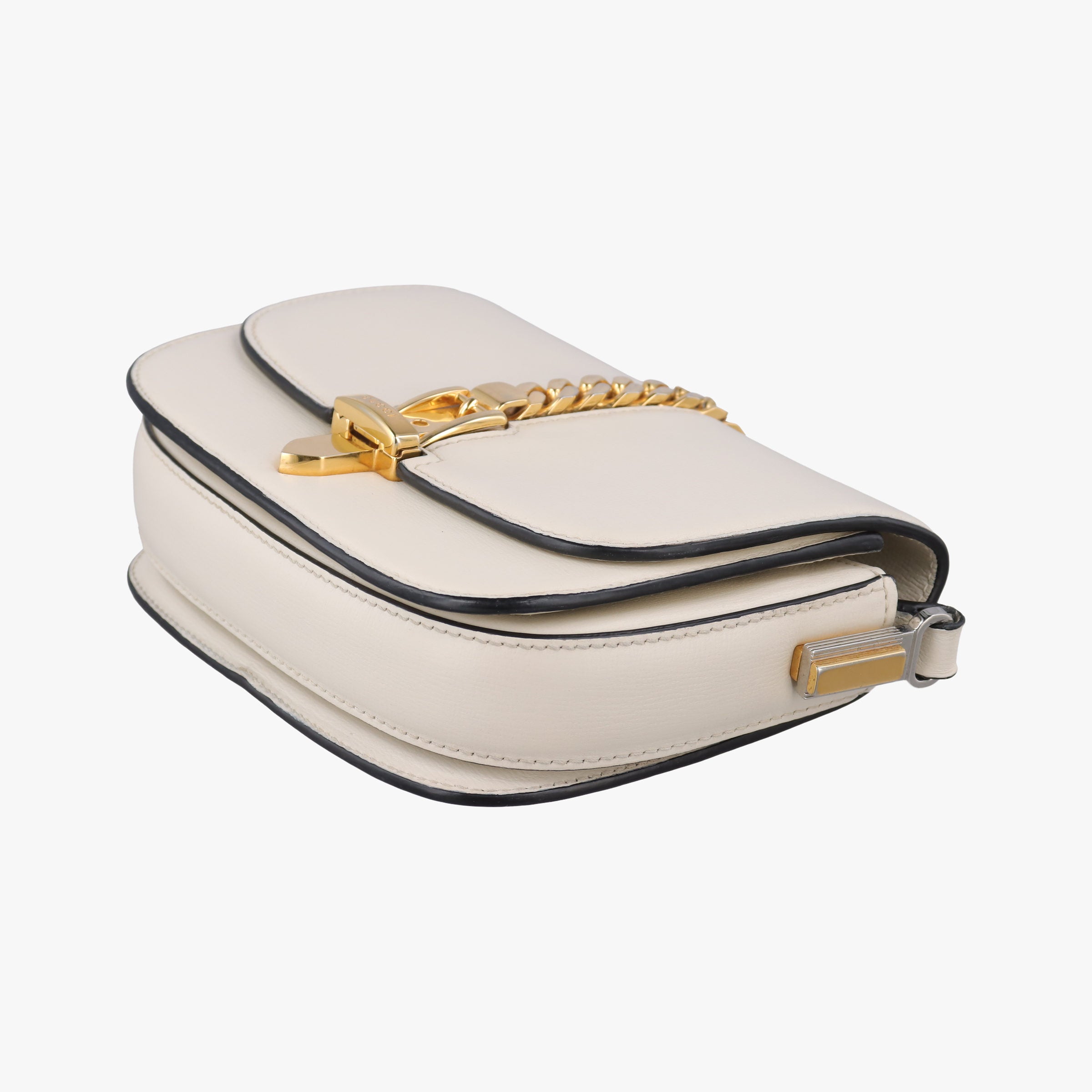 Secondhand Gucci Sylvie 1969 Mini White Leather 615965 shoulderbag | stylenewstar
