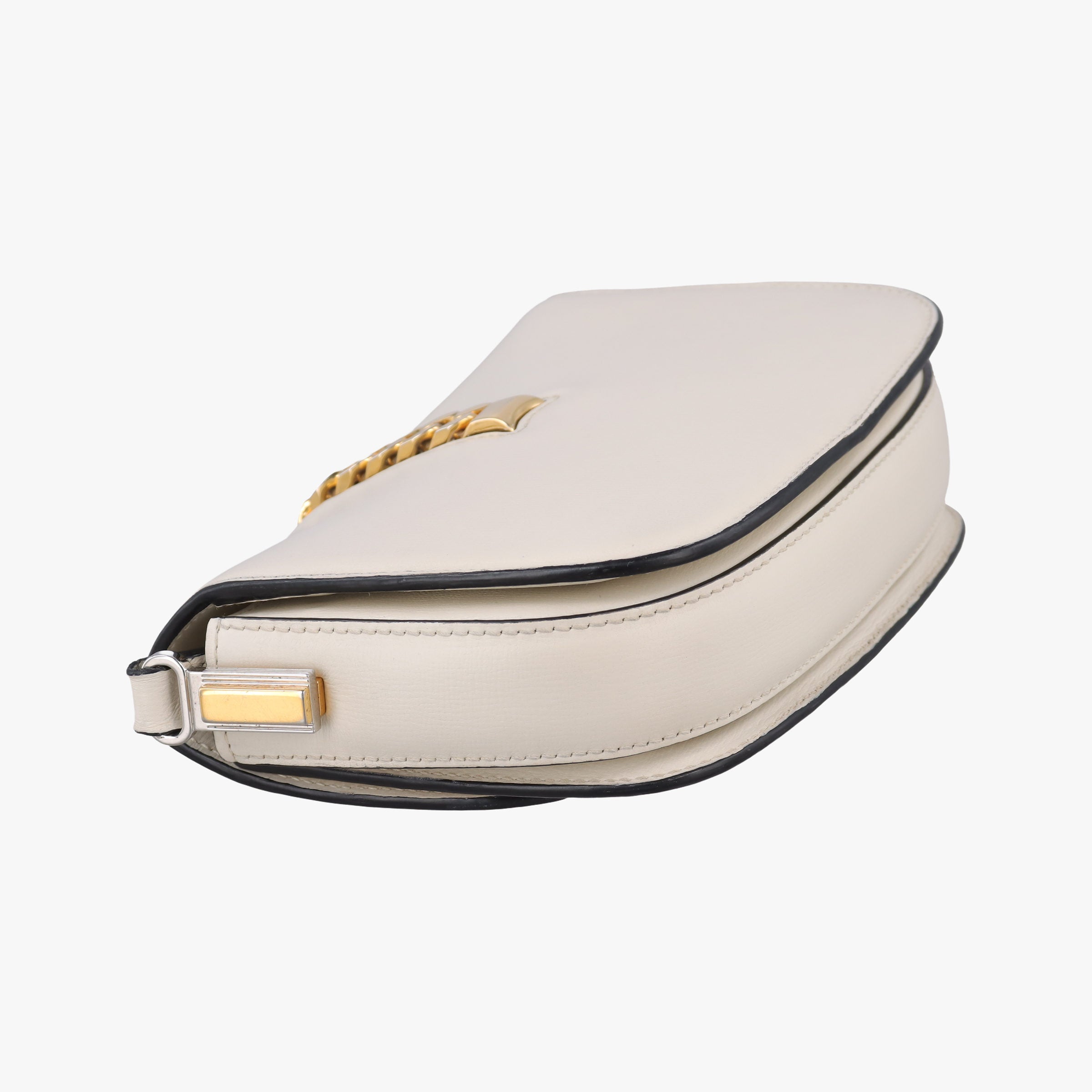 Secondhand Gucci Sylvie 1969 Mini White Leather 615965 shoulderbag | stylenewstar