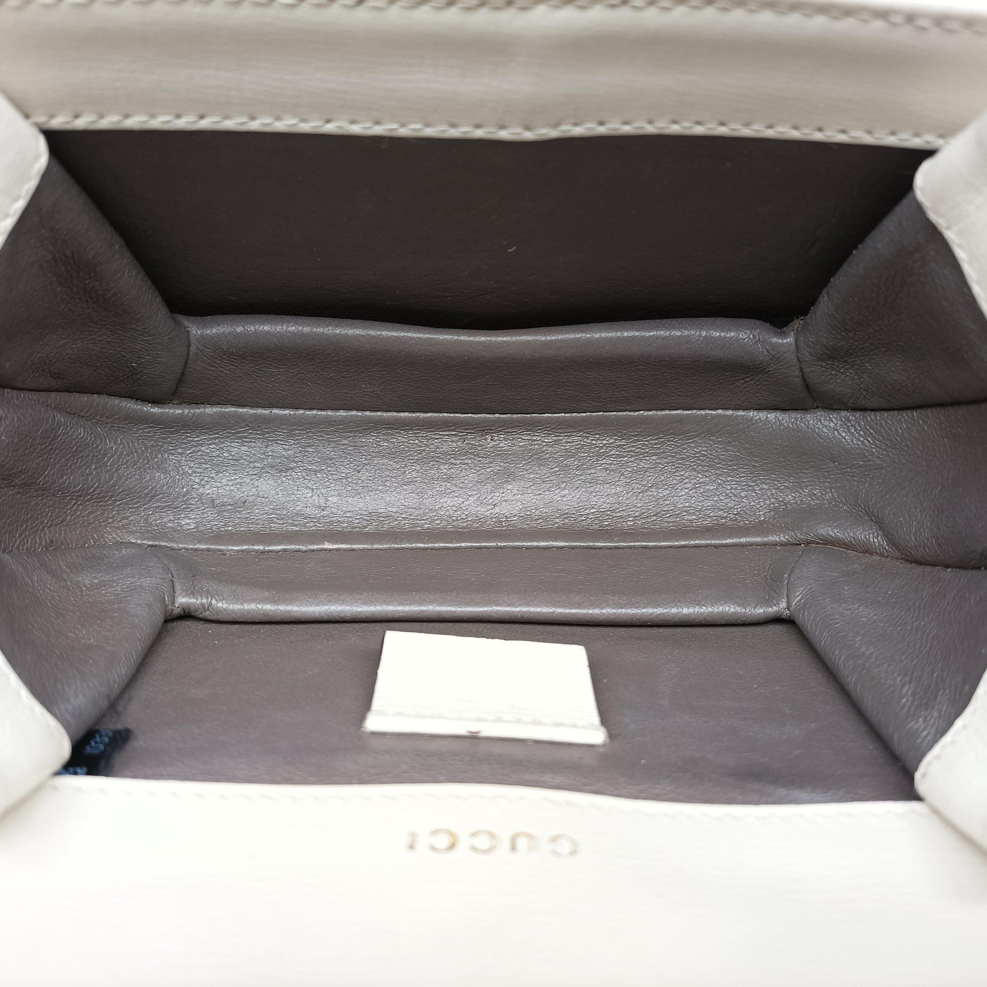 Secondhand Gucci Sylvie 1969 Mini White Leather 615965 shoulderbag | stylenewstar