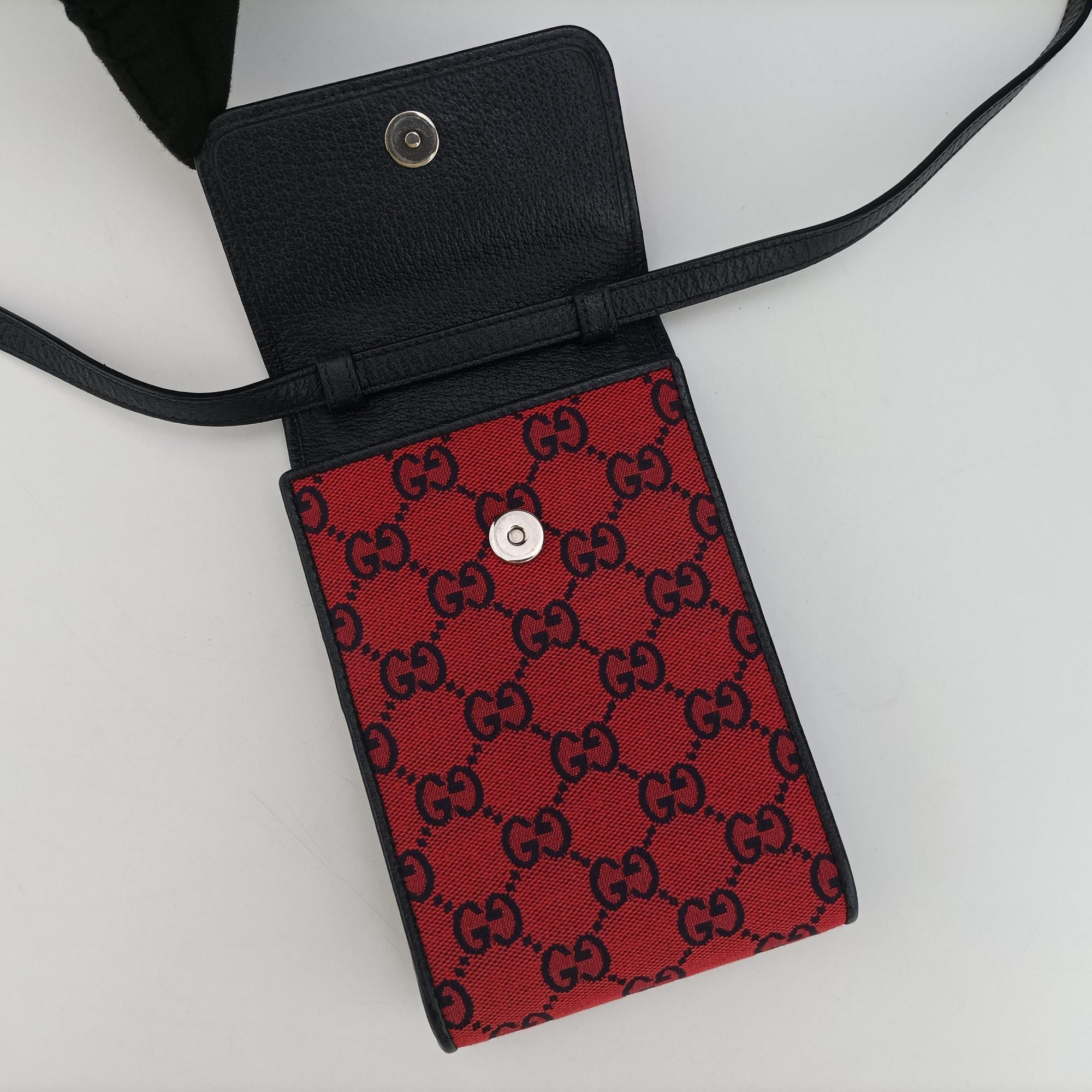 Pre-owned Gucci Interlocking G Red canvas 661109 shoulderbag | stylenewstar