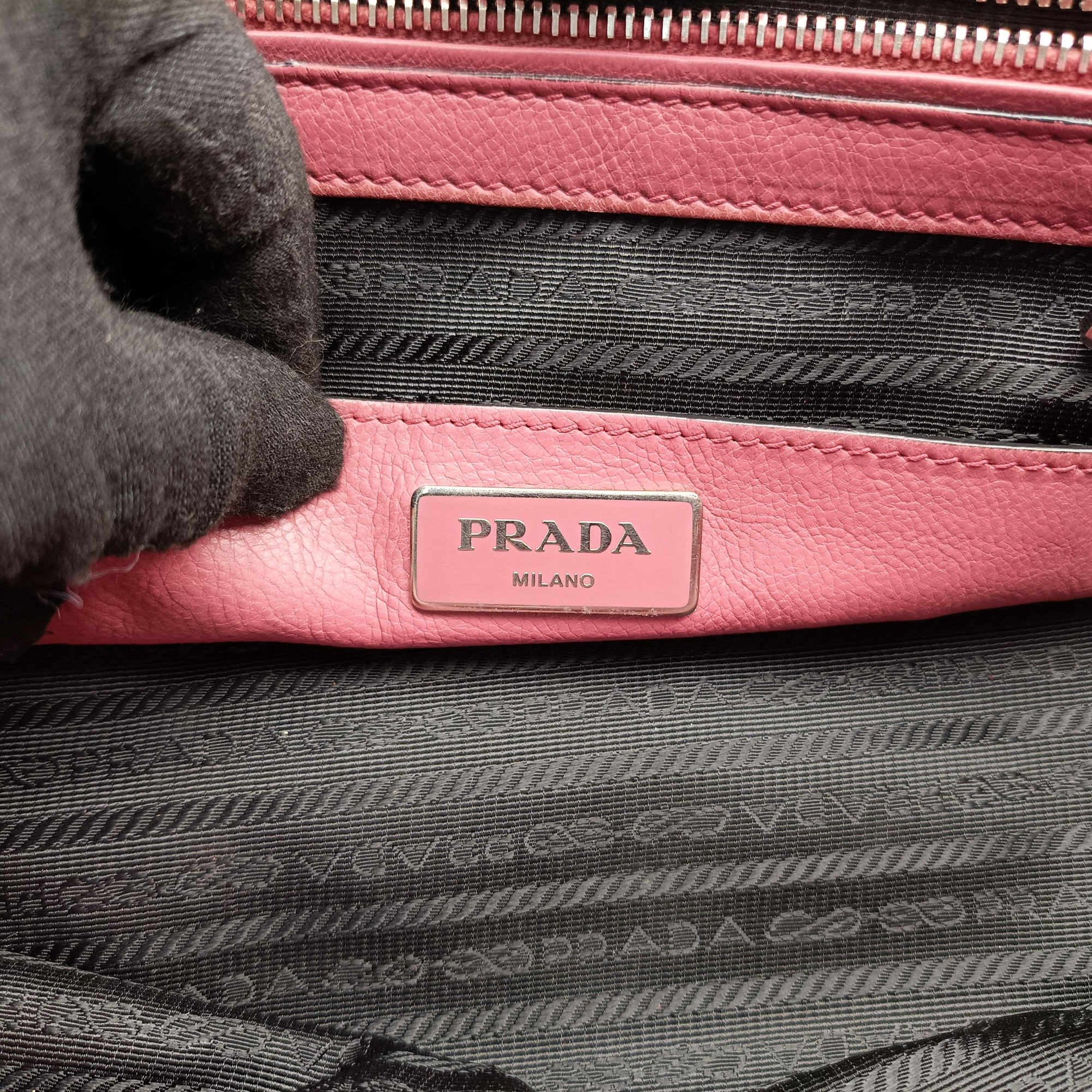 Pre-owned Prada Twin Pocket Winged Tote Pink Leather BN2619 shoulderbag | stylenewstar