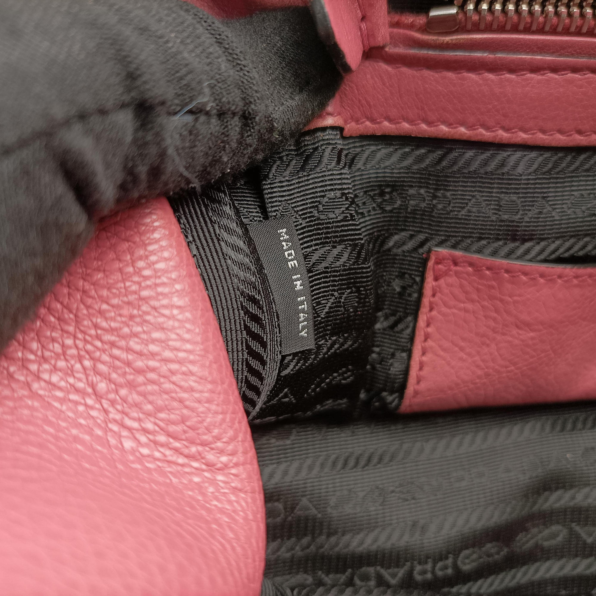Pre-owned Prada Twin Pocket Winged Tote Pink Leather BN2619 shoulderbag | stylenewstar