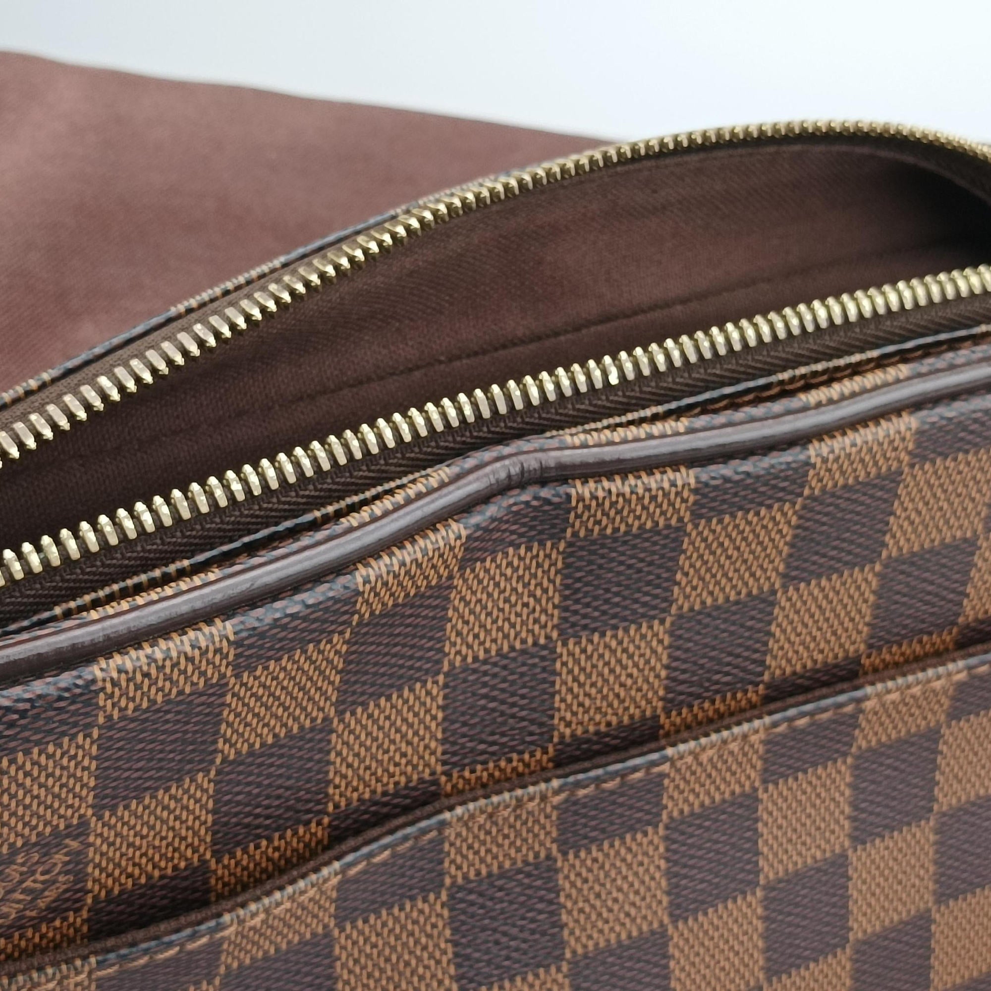 Pre-owned Louis Vuitton SHELTON EBENE Damier Canvas N41149 shoulderbag | stylenewstar
