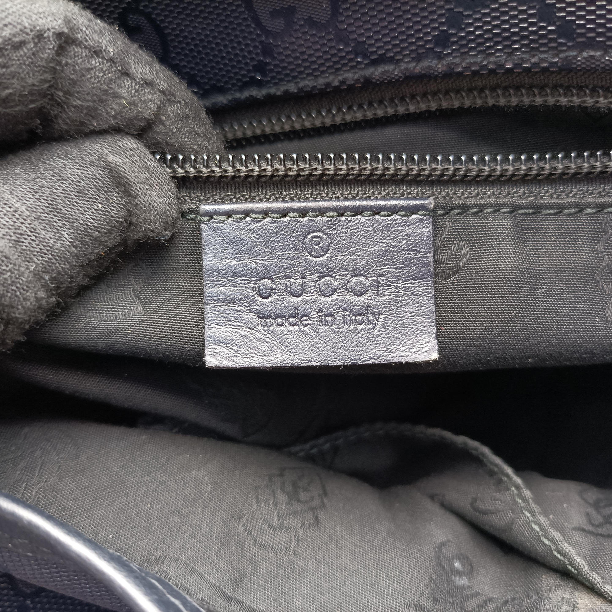 Pre-owned Gucci GG Plus Messenger Black PVC coated canvas 201732 shoulderbag | stylenewstar