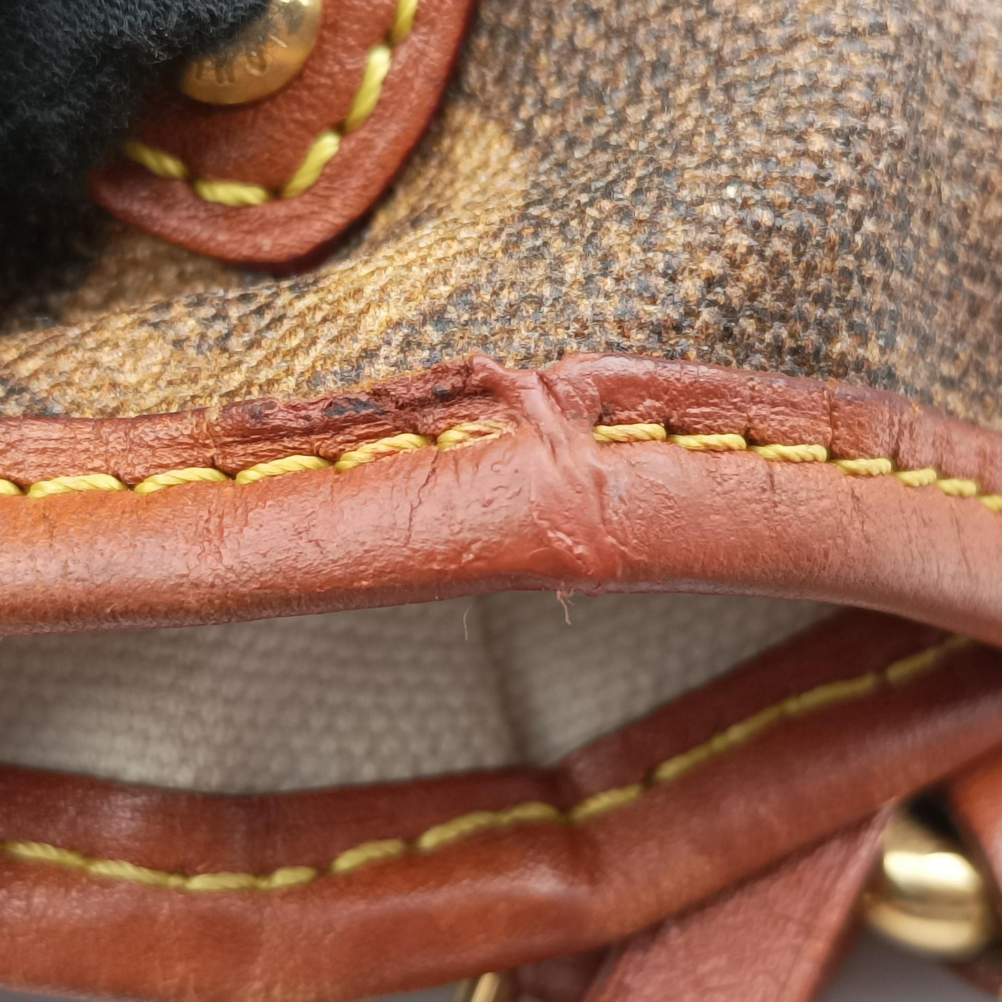 Secondhand Louis Vuitton Monogram Tisse Sac Rayeur PM multicolor Monogram Tisse Canvas M56386 shoulderbag | stylenewstar