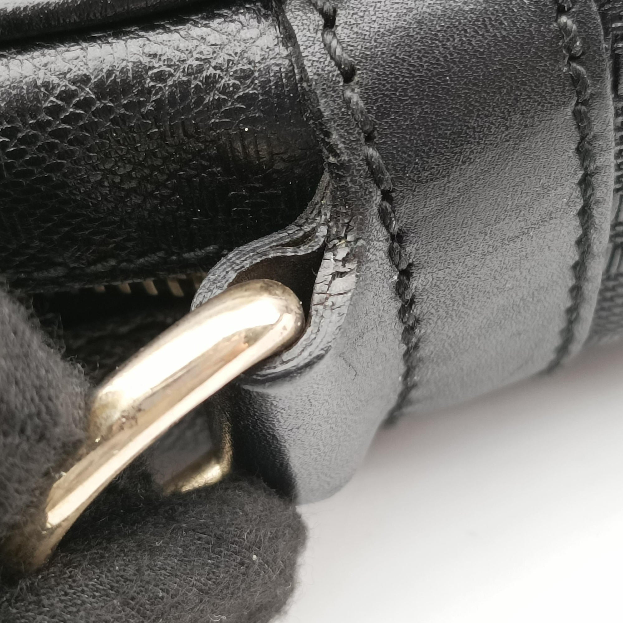 Pre-owned Gucci Diamante Black Leather 208463 handbag | stylenewstar