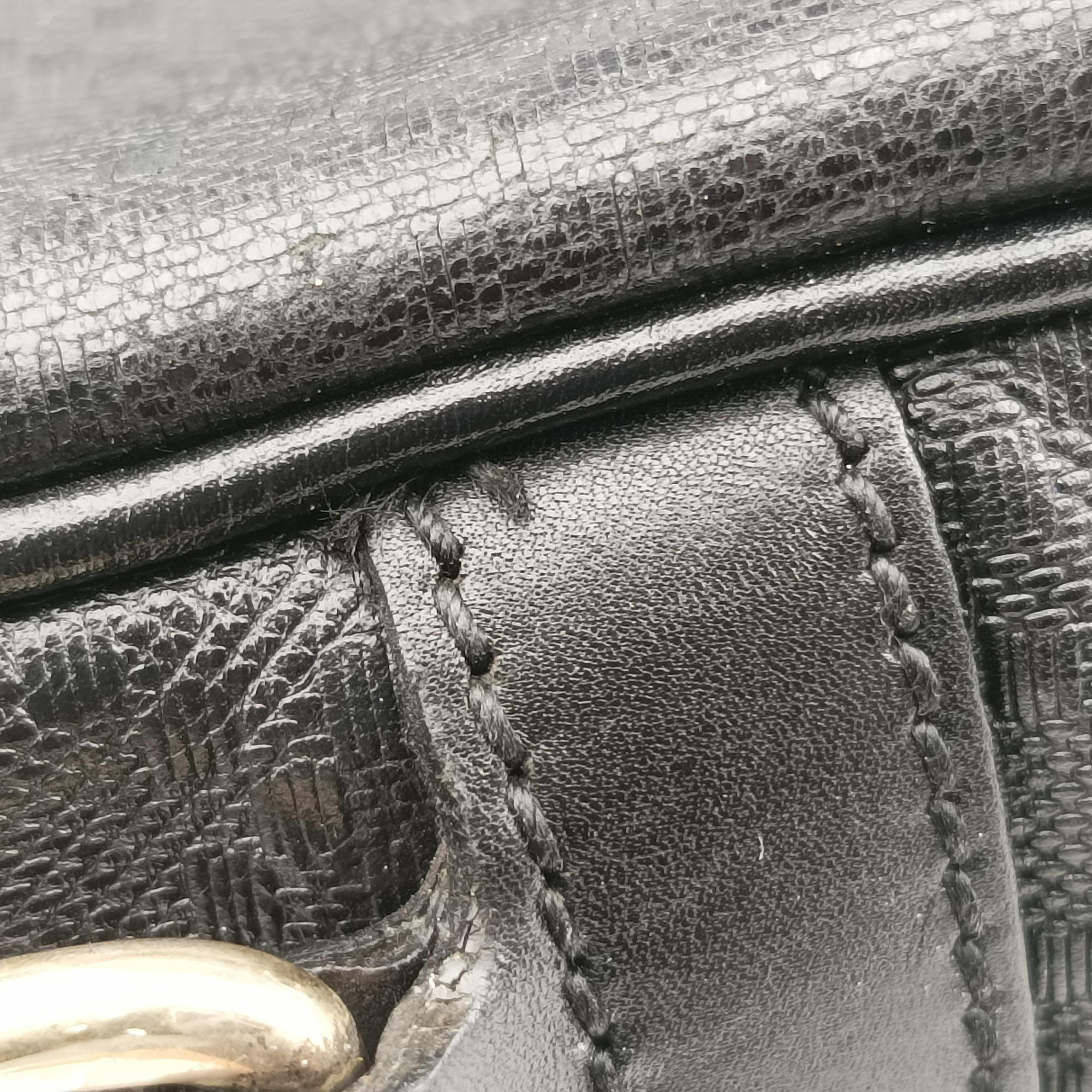 Pre-owned Gucci Diamante Black Leather 208463 handbag | stylenewstar