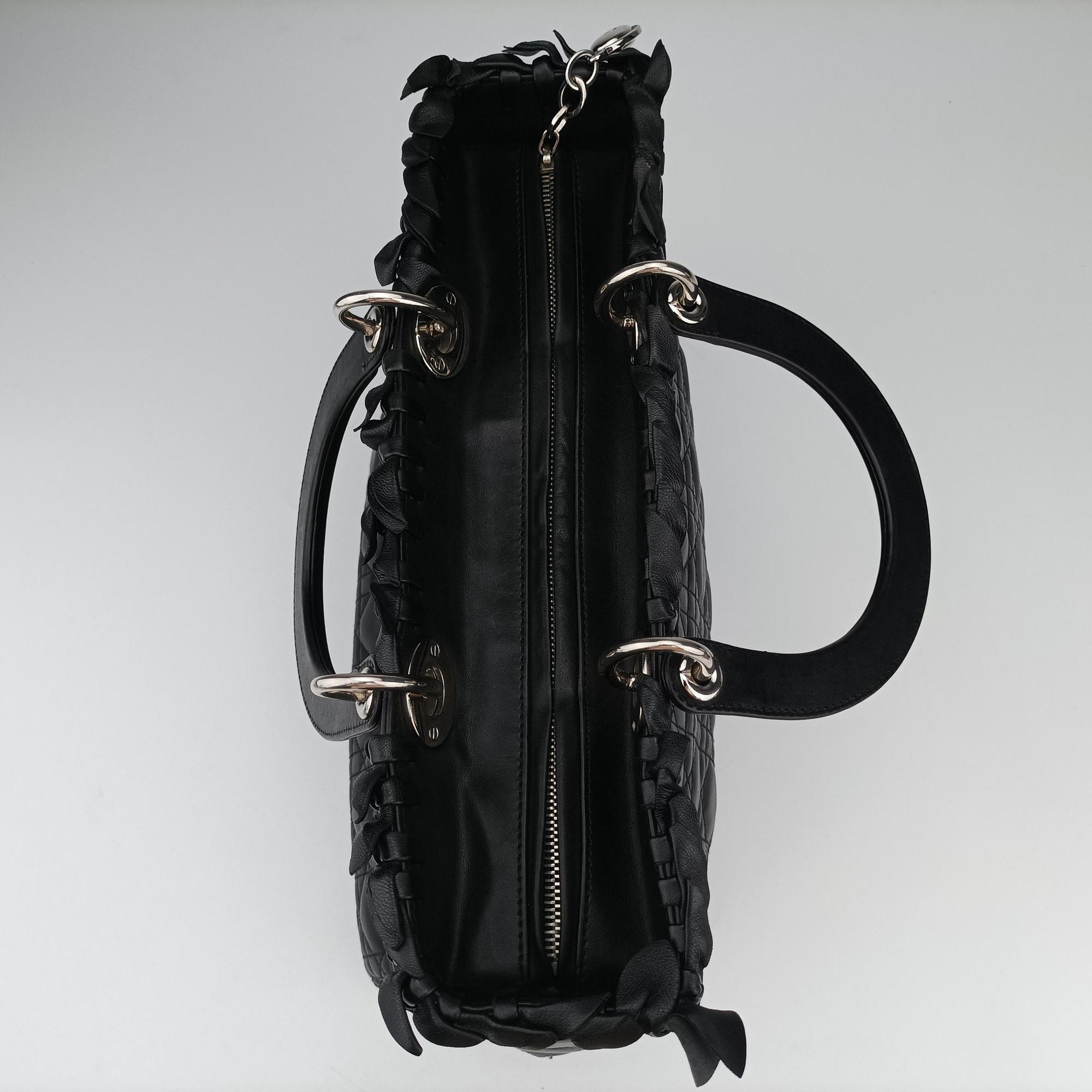 Pre-owned Christian Dior Lady Dior Black lambskin  shoulderbag | stylenewstar