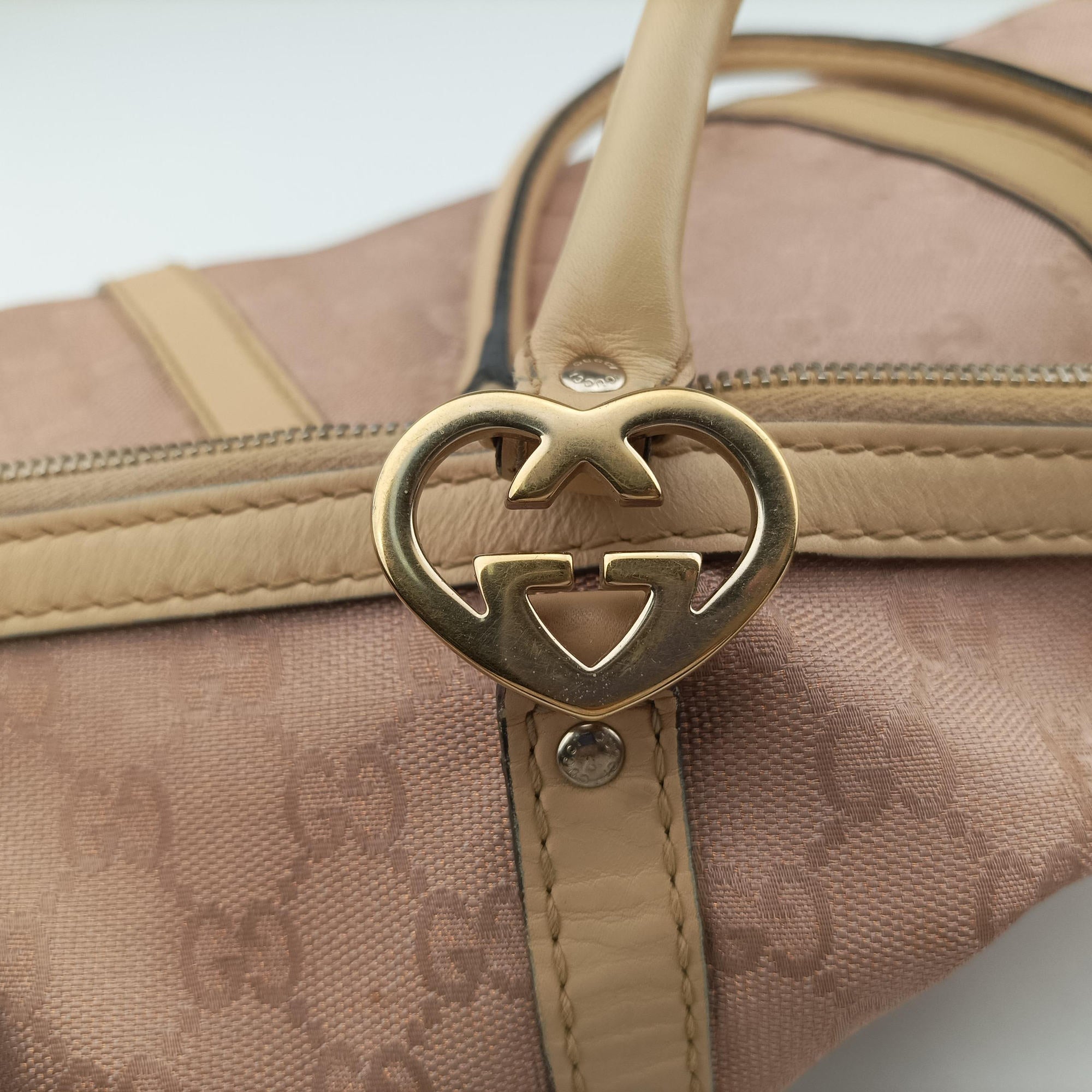Pre-owned Gucci Lovely Pink Canvas×Leather 257068 shoulderbag | stylenewstar