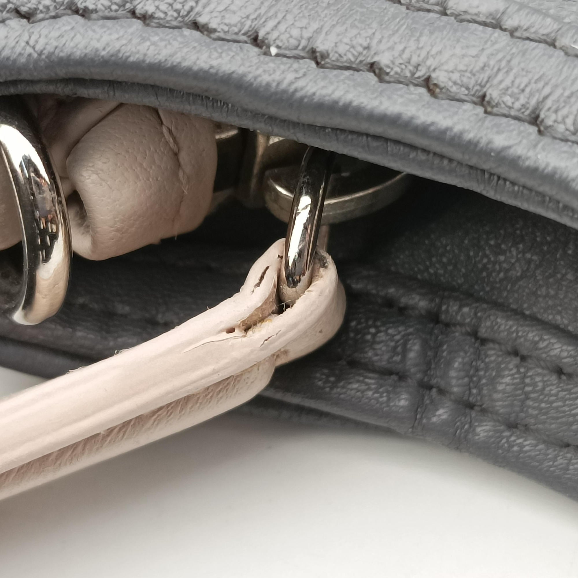Secondhand Christian Dior granville Gray × Pink lambskin  shoulderbag | stylenewstar