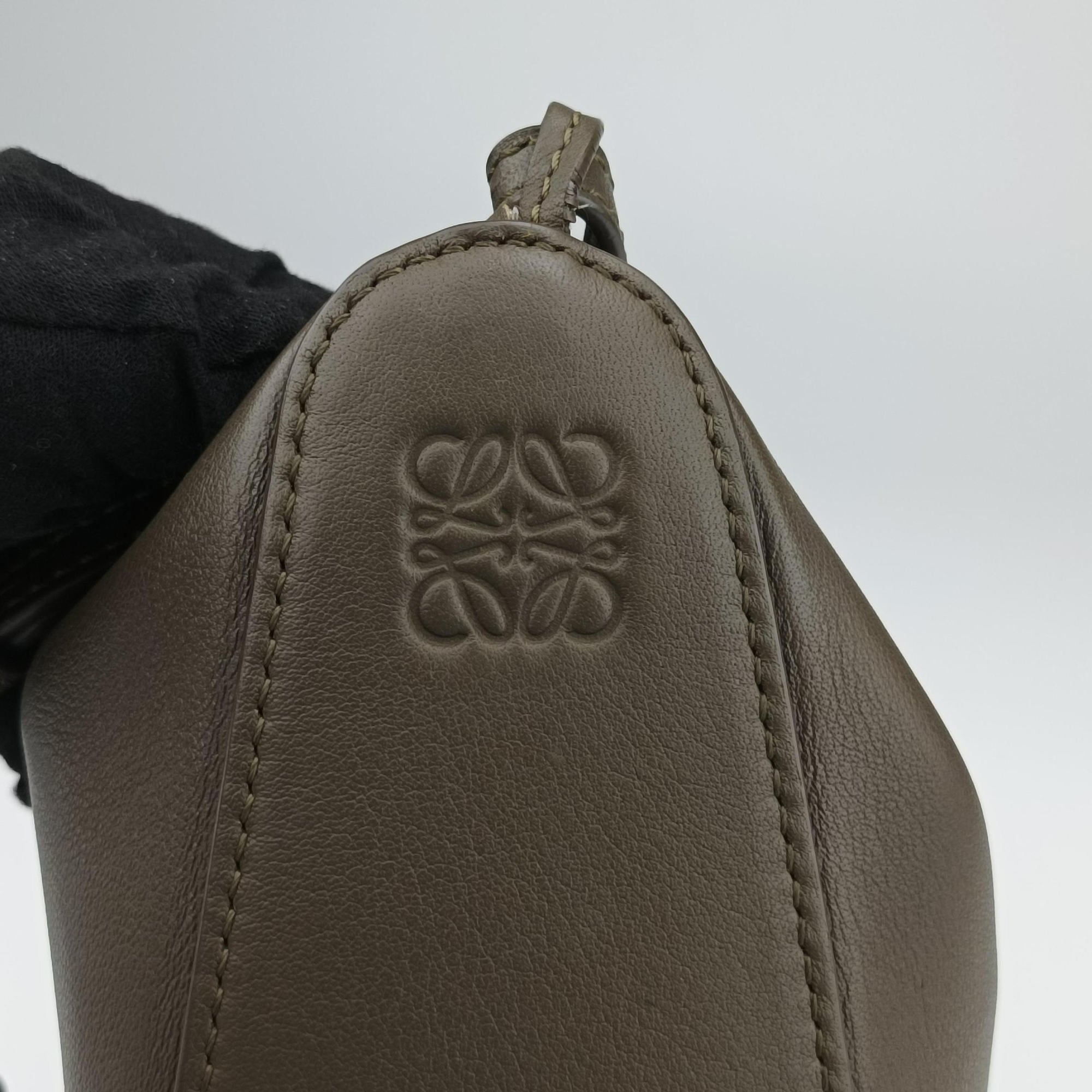 Secondhand Loewe Hammock Hobo Clay Green leather  shoulderbag | stylenewstar