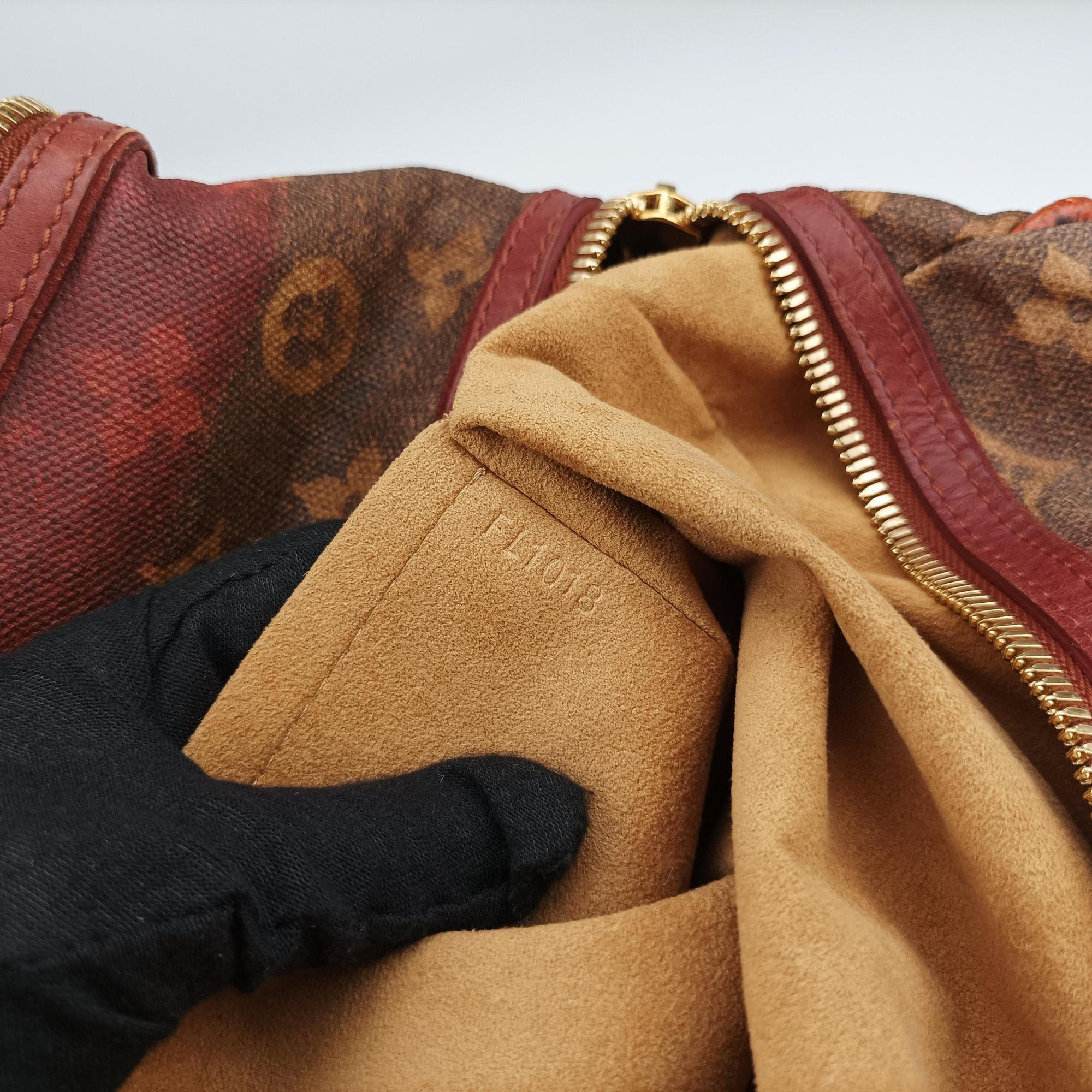 Pre-owned Louis Vuitton Man Crazy rouge×multicolor Monogram Jokes M95737 handbag | stylenewstar